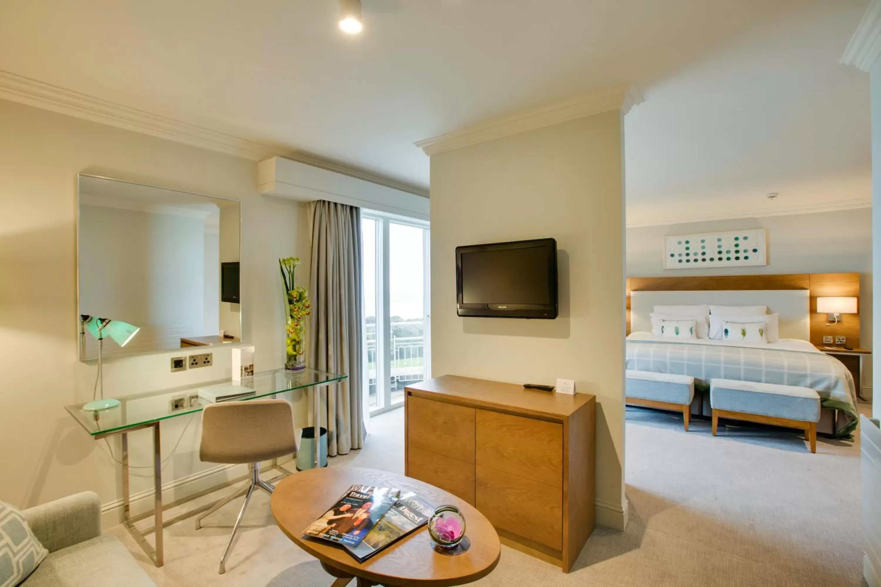 Bed, Seating Area in Portmarnock Hotel & Golf Links