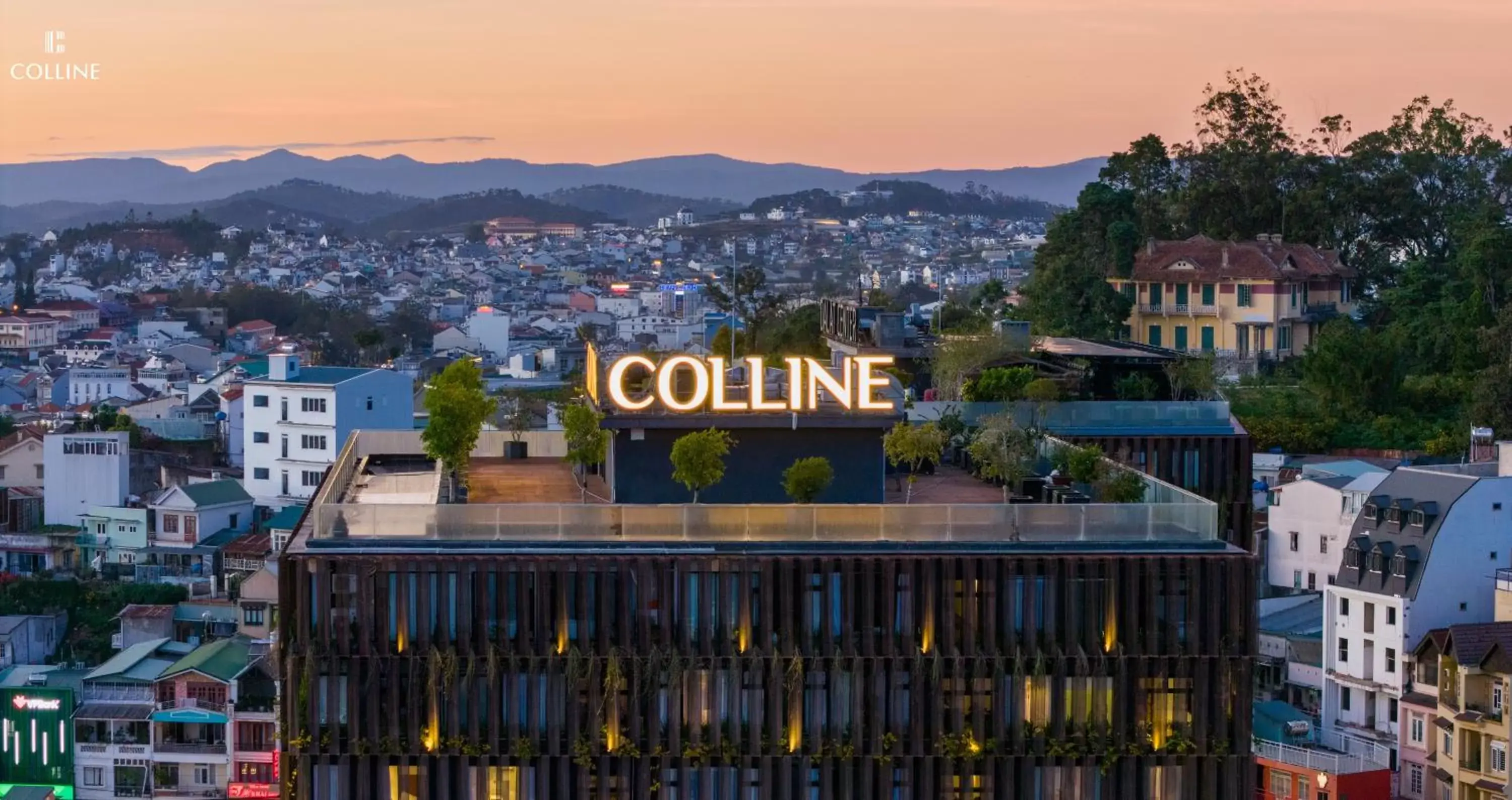 Property building in Hôtel Colline