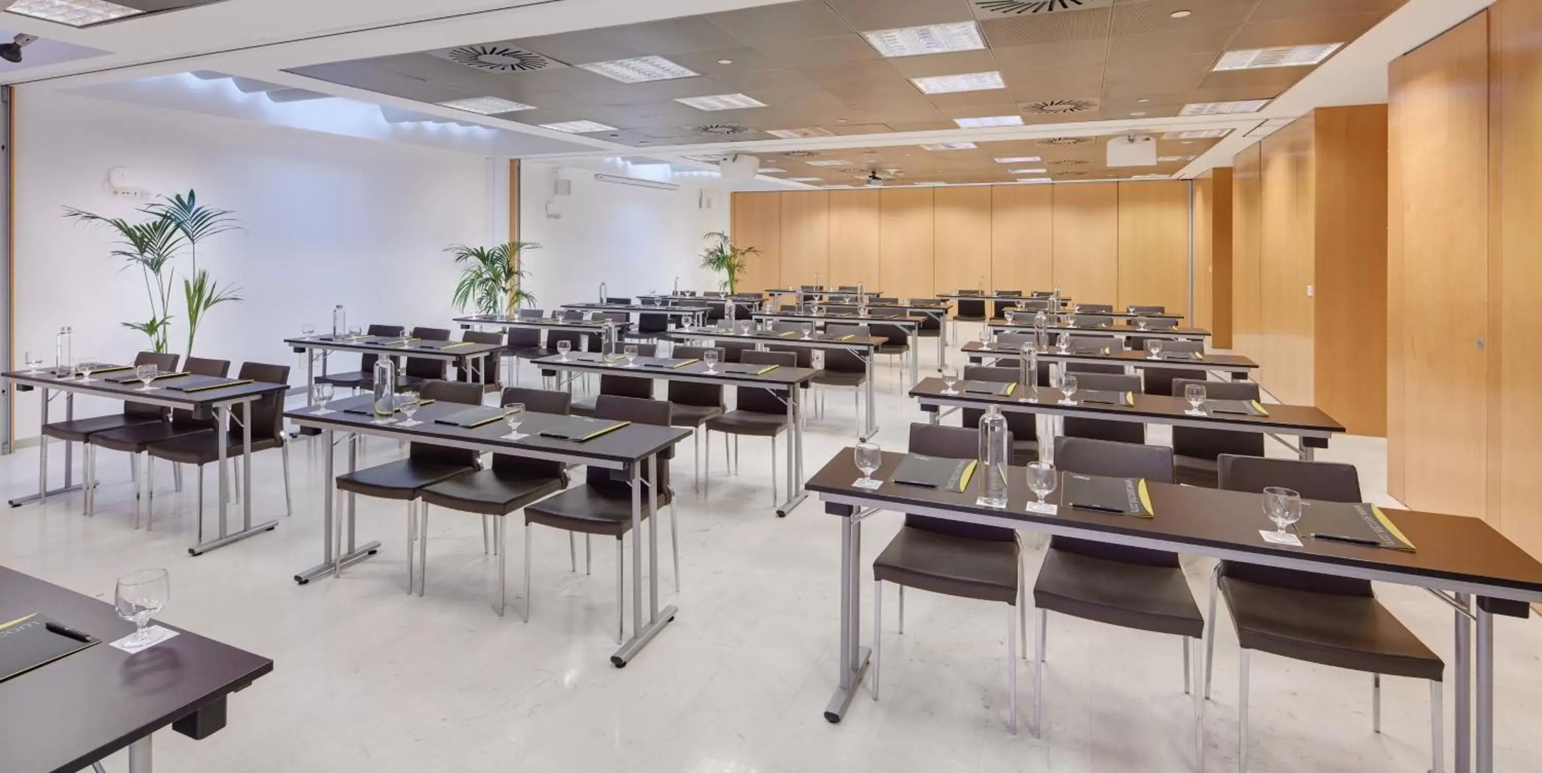Meeting/conference room in Sercotel Caspe