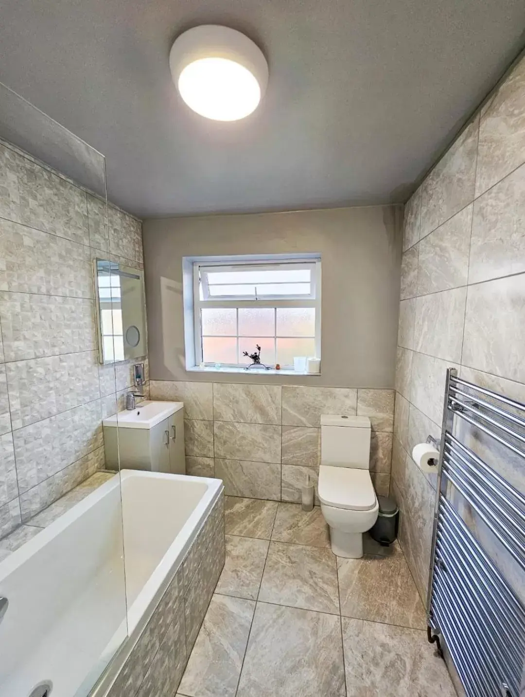 Shower, Bathroom in Granary Villa