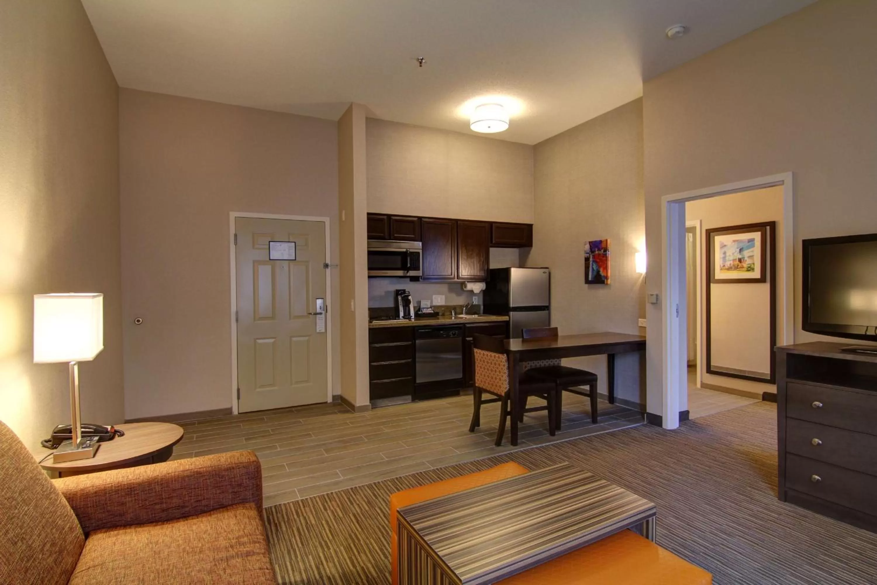 TV and multimedia in Homewood Suites Houston Kingwood Parc Airport Area