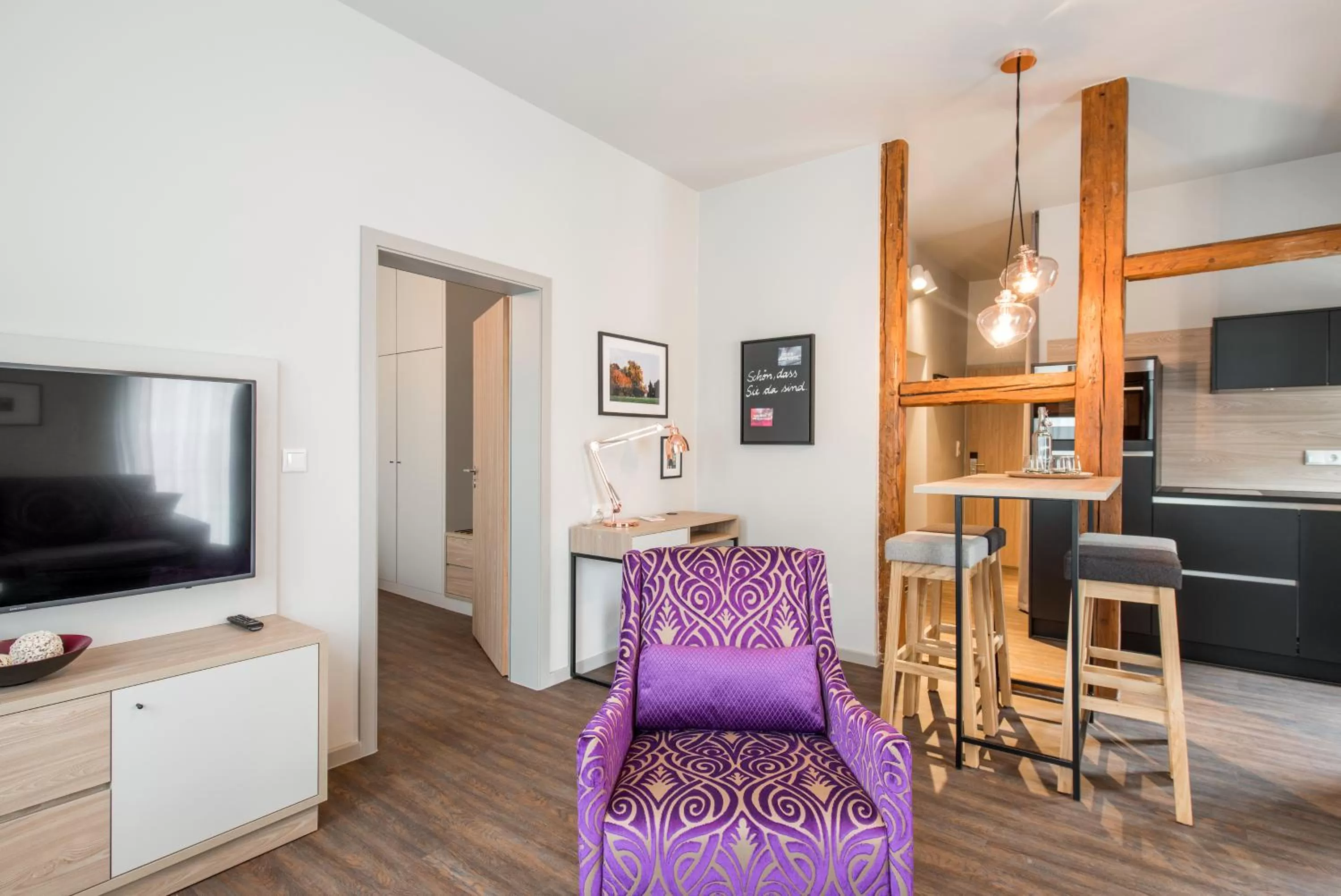 TV and multimedia in stattHotel Weimar