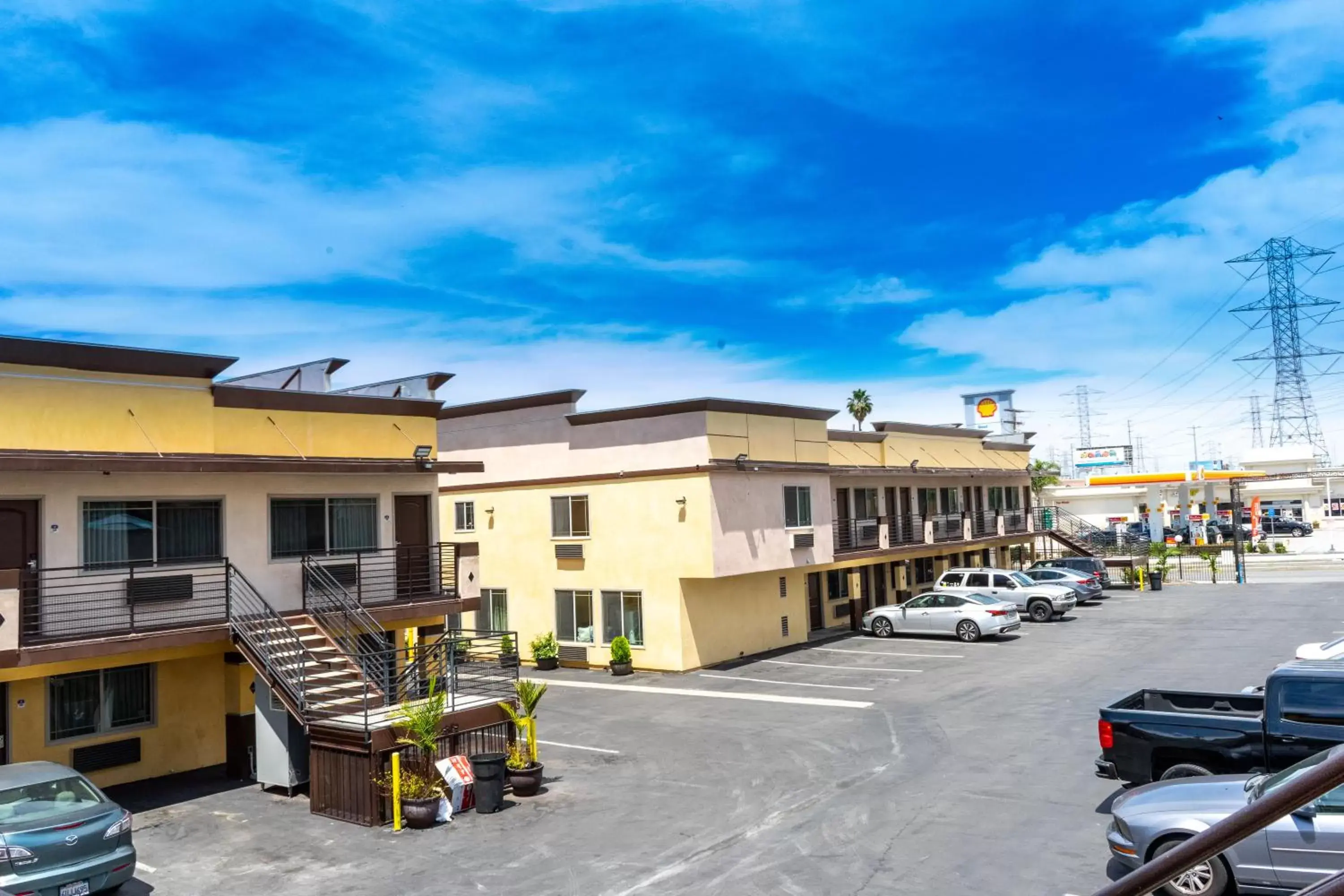 Property building in Starlight Inn South El Monte