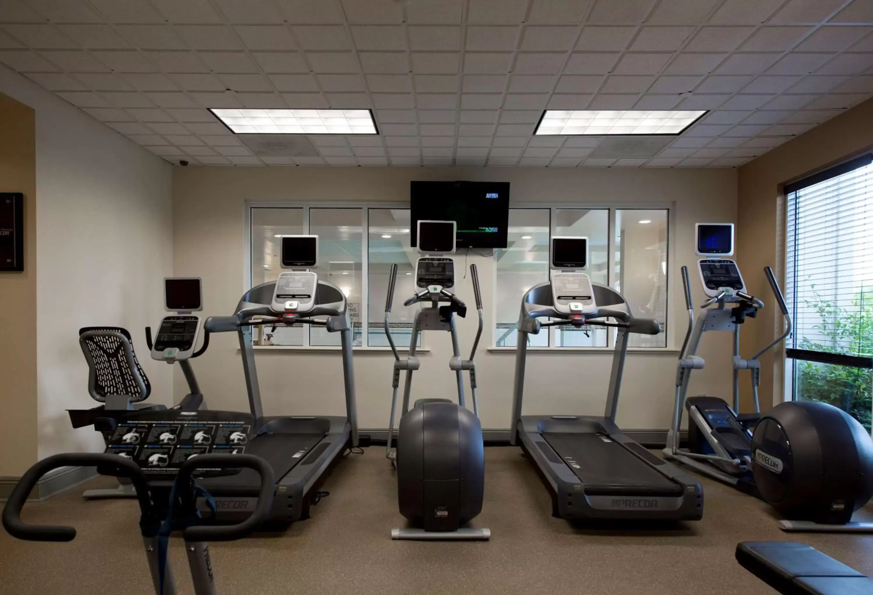 Fitness centre/facilities, Fitness Center/Facilities in Hilton Garden Inn Jackson-Madison