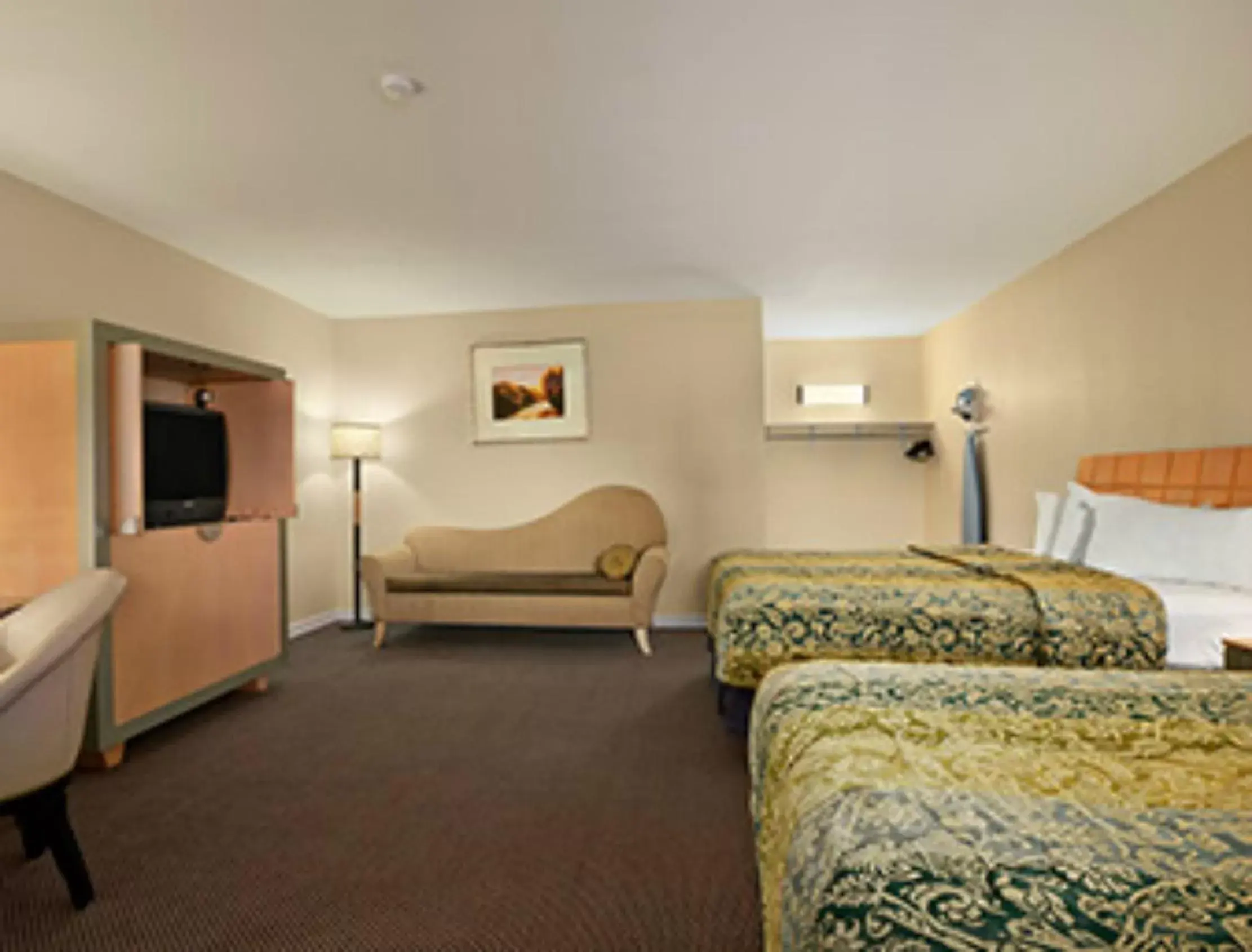 Queen Room with Two Queen Beds - Non-Smoking in Travelodge by Wyndham Clovis