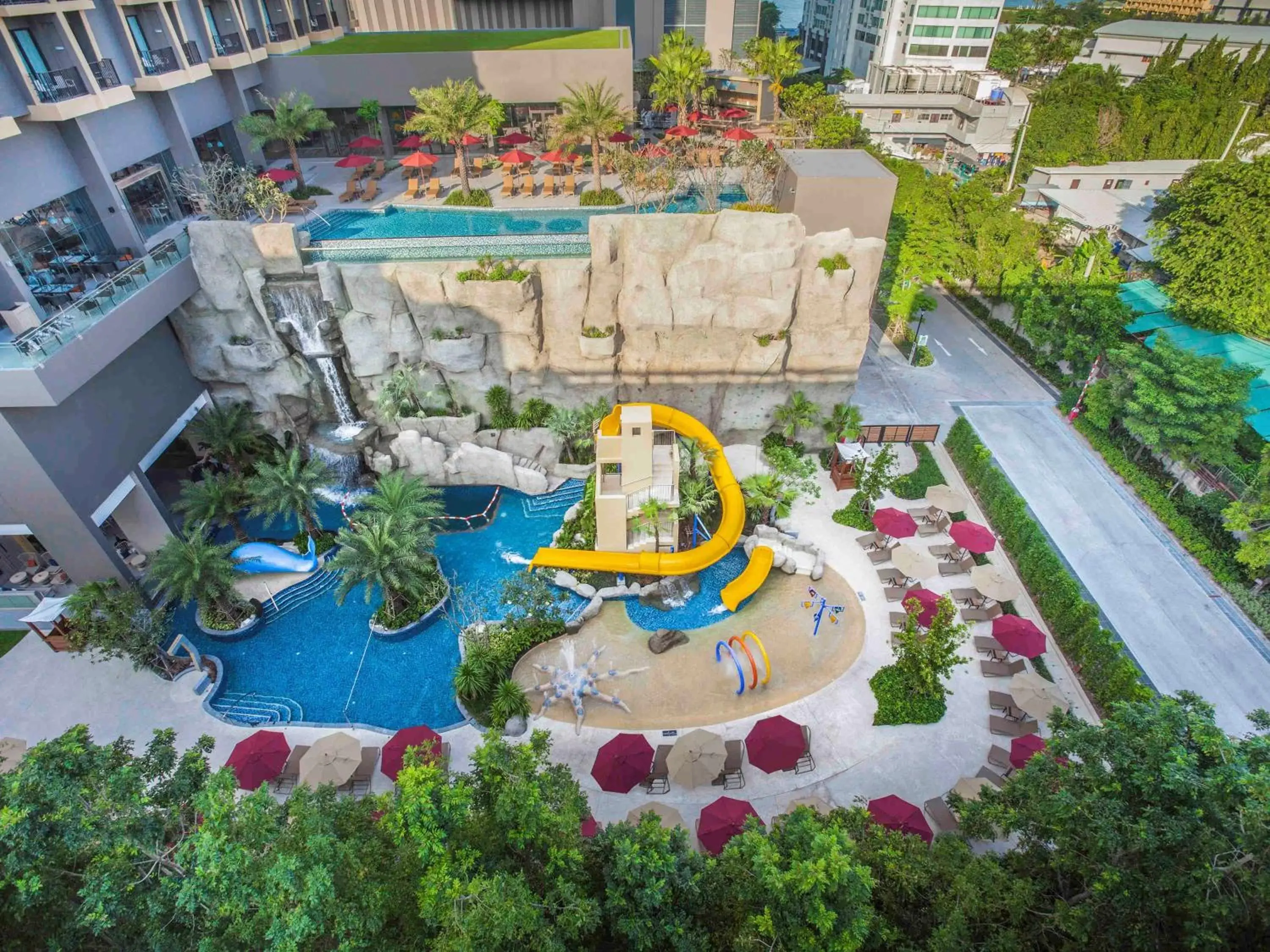 Property building, Bird's-eye View in Mercure Pattaya Ocean Resort