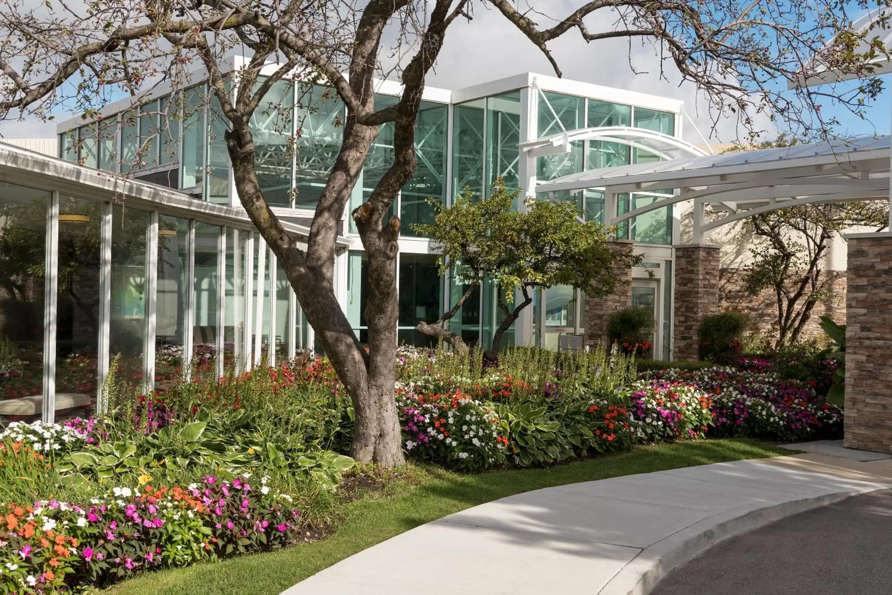 Property Building in Holiday Inn Chicago - Elk Grove, an IHG Hotel Property Building in Holiday Inn Chicago - Elk Grove, an IHG Hotel