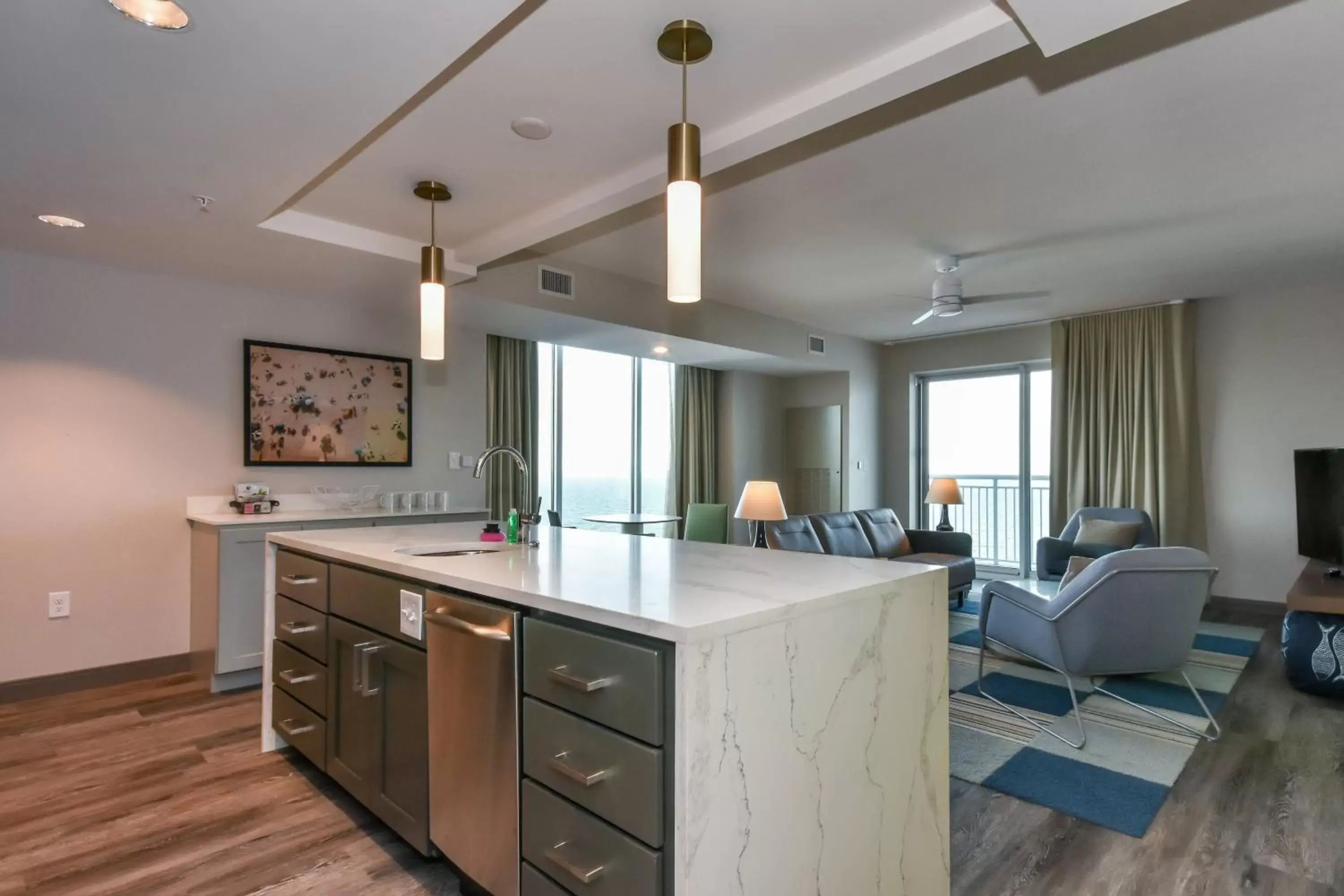 Bedroom, Kitchen/Kitchenette in Residence Inn by Marriott Myrtle Beach Oceanfront