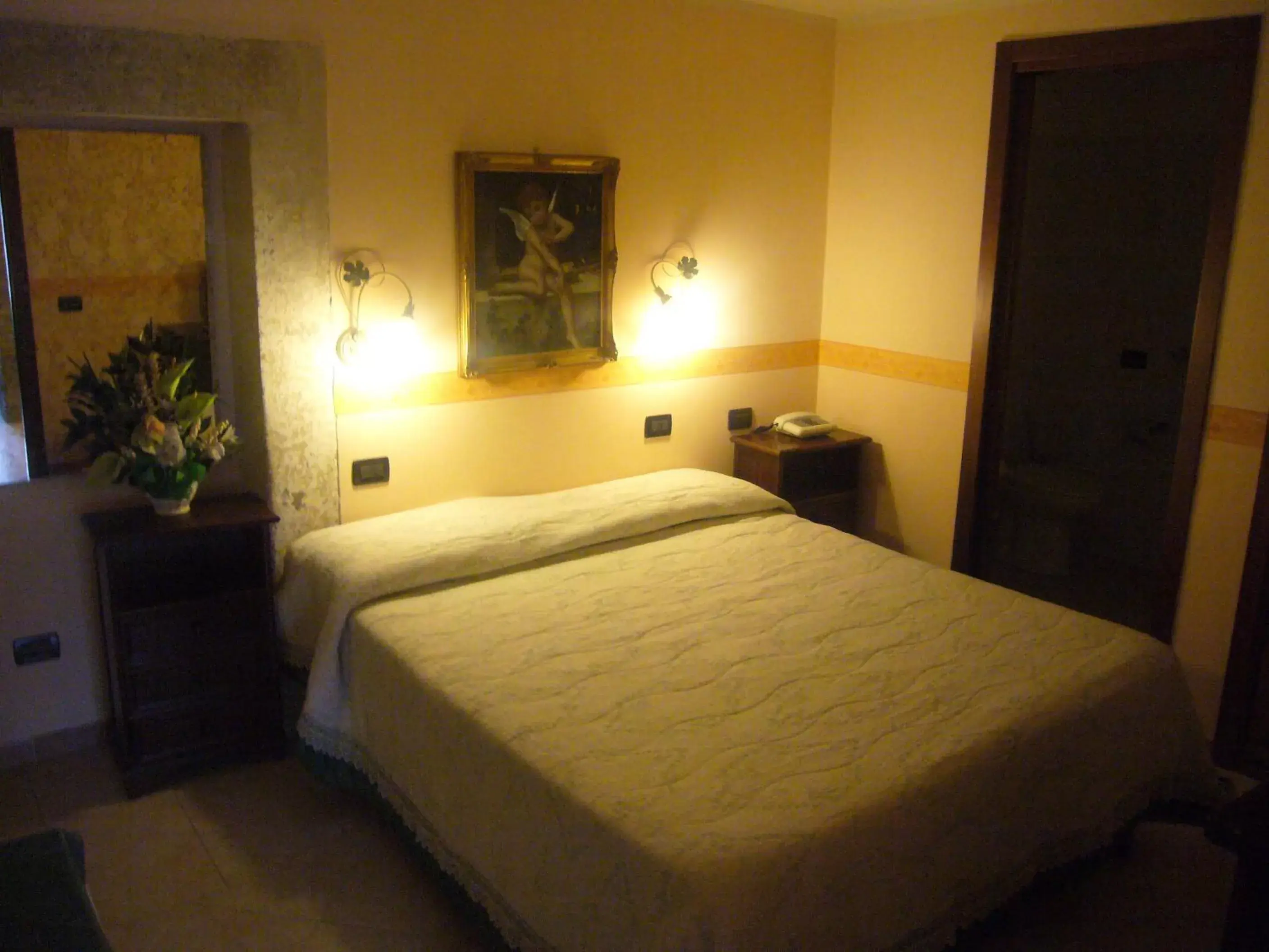 Bedroom, Bed in Villa Altieri