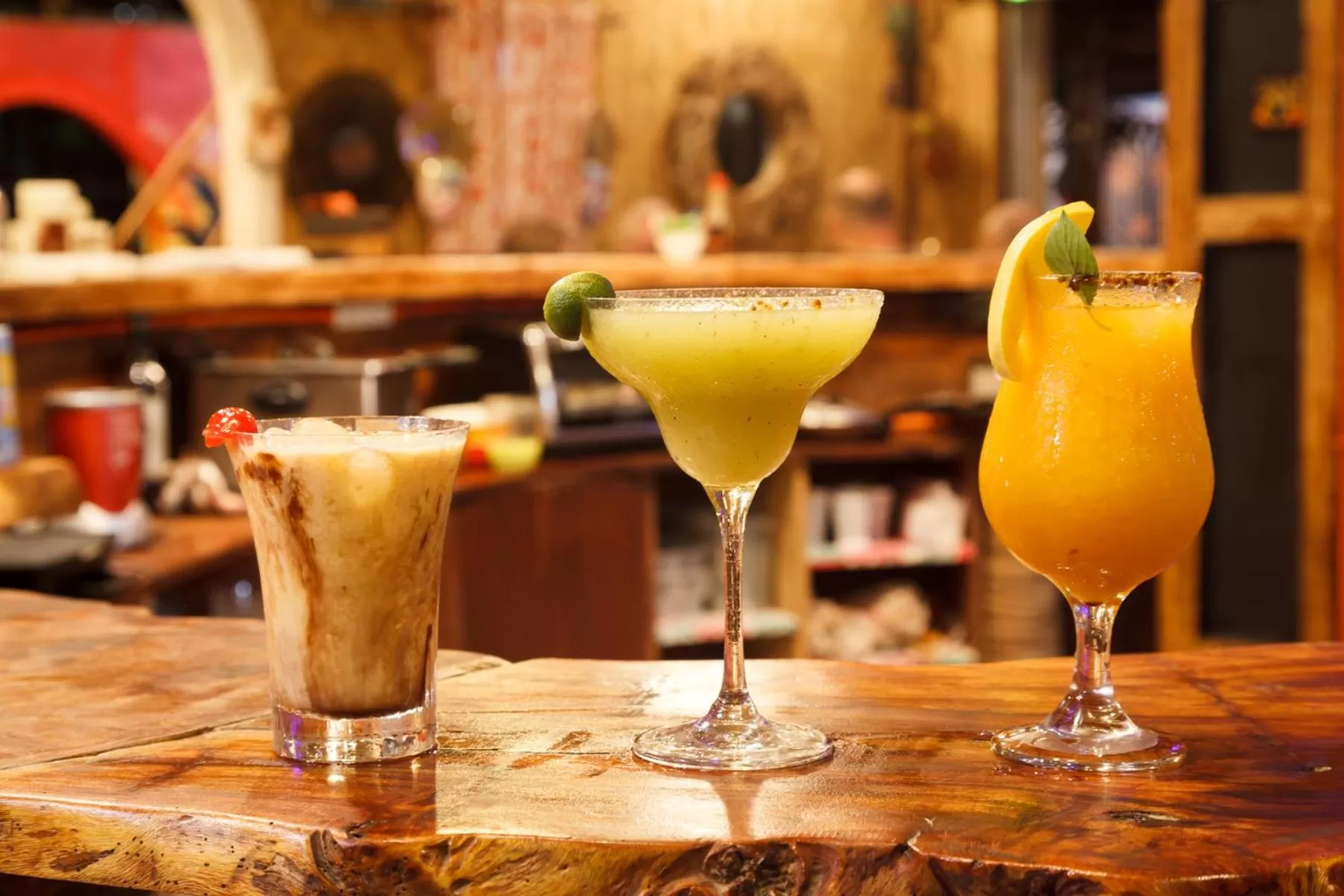 Alcoholic drinks in Lala Panzi Bed and Breakfast