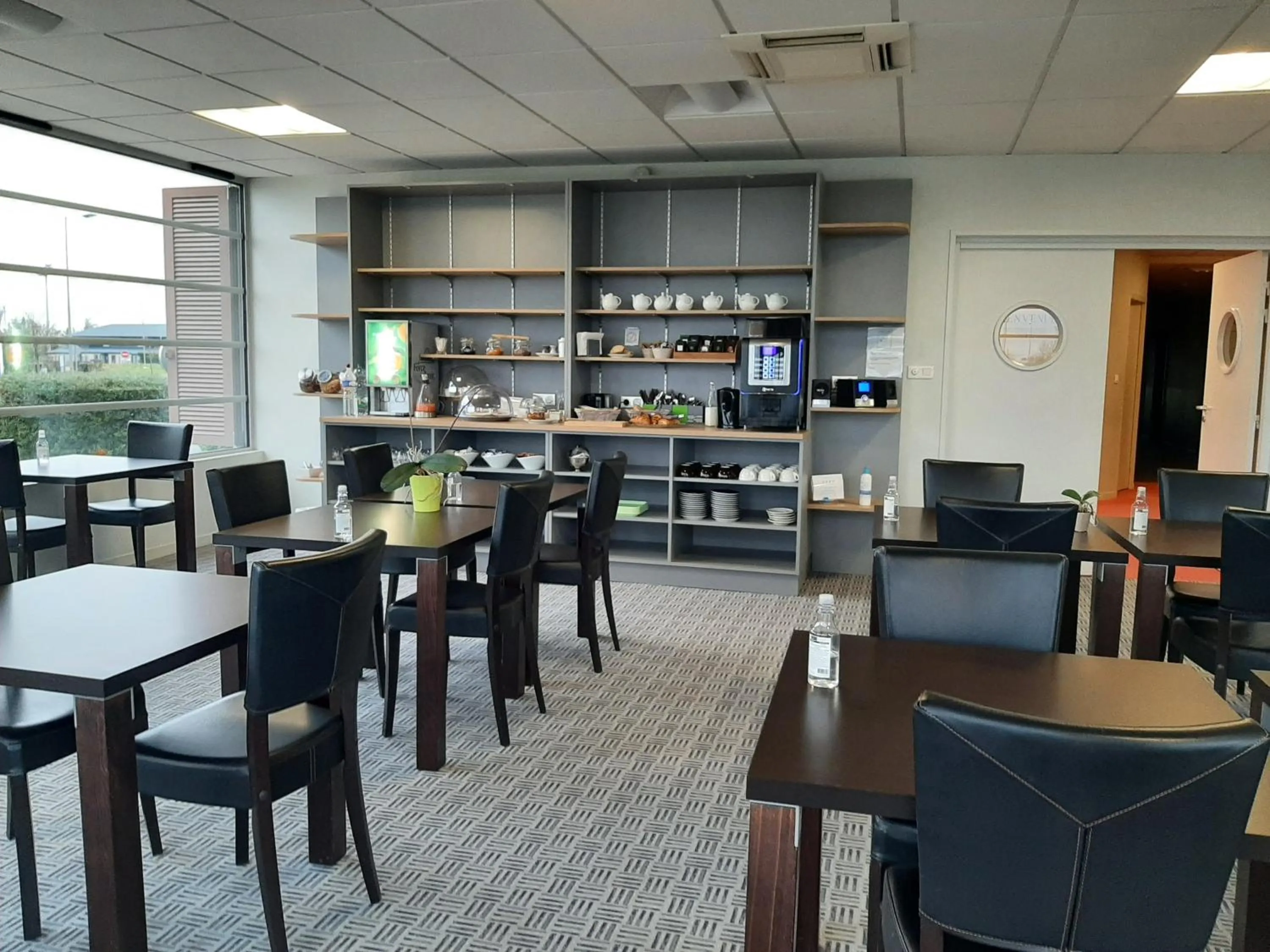 Breakfast in Cit'Hotel Talencia