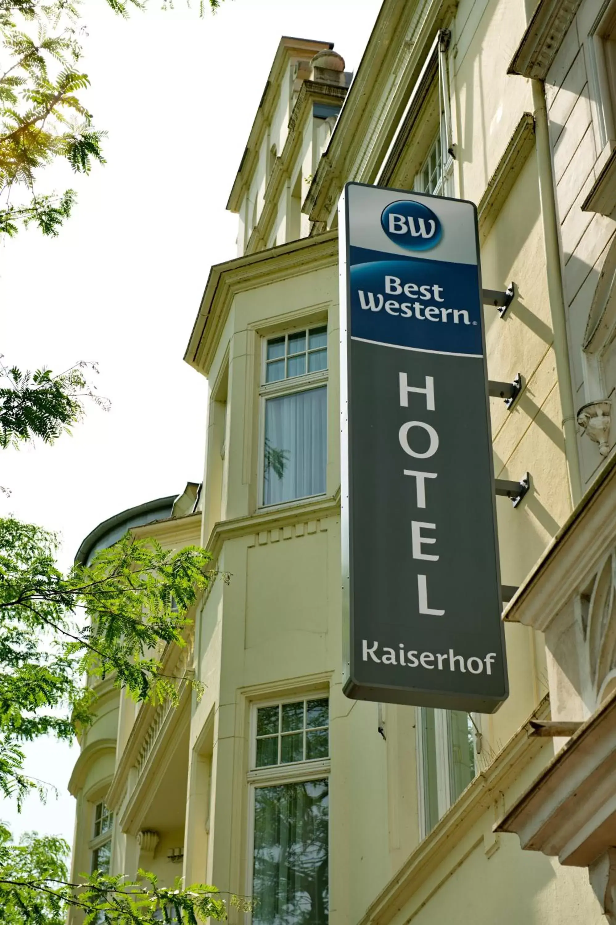 Facade/entrance in Best Western Hotel Kaiserhof