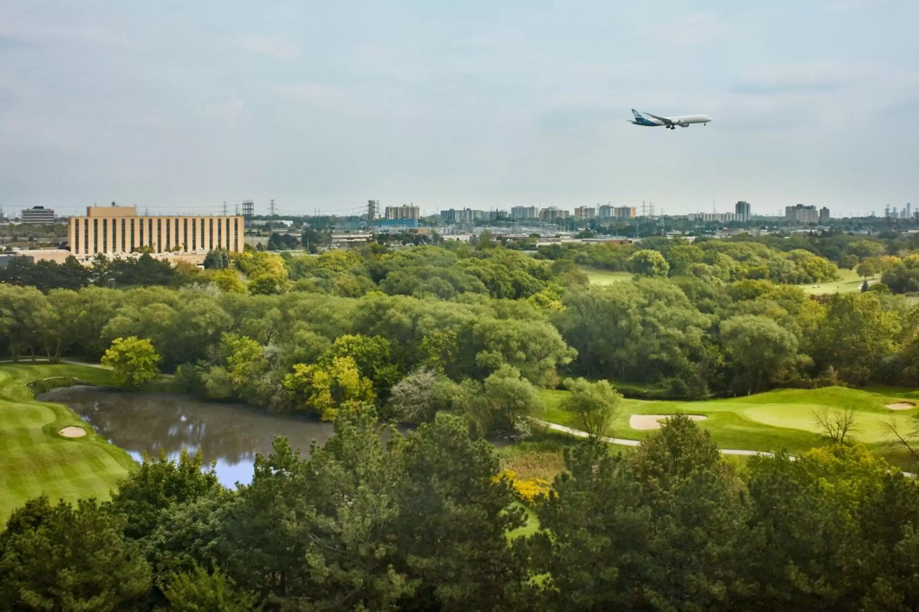 Property building in Toronto Airport Marriott Hotel