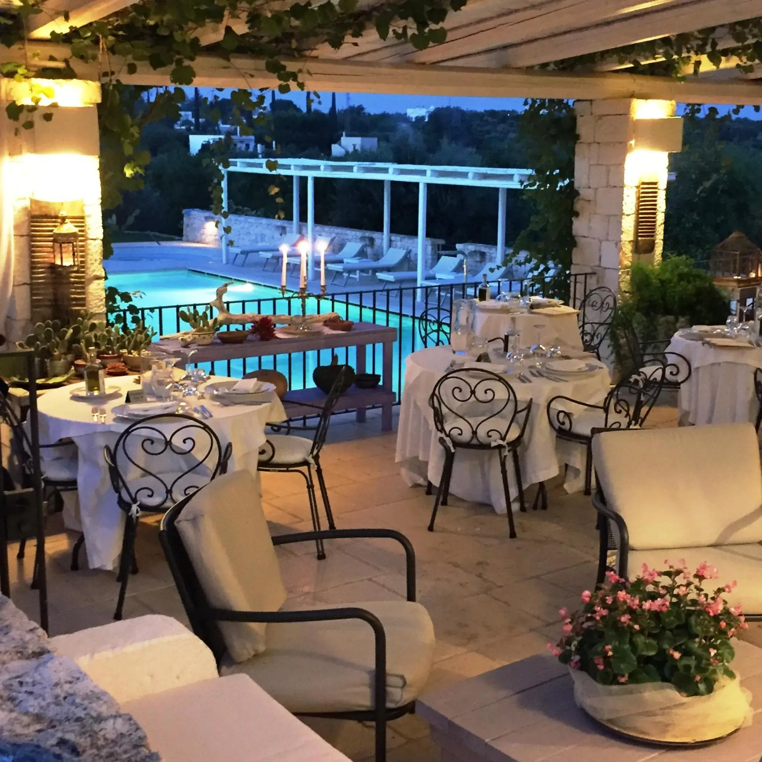 Restaurant/Places to Eat in Masseria Salinola