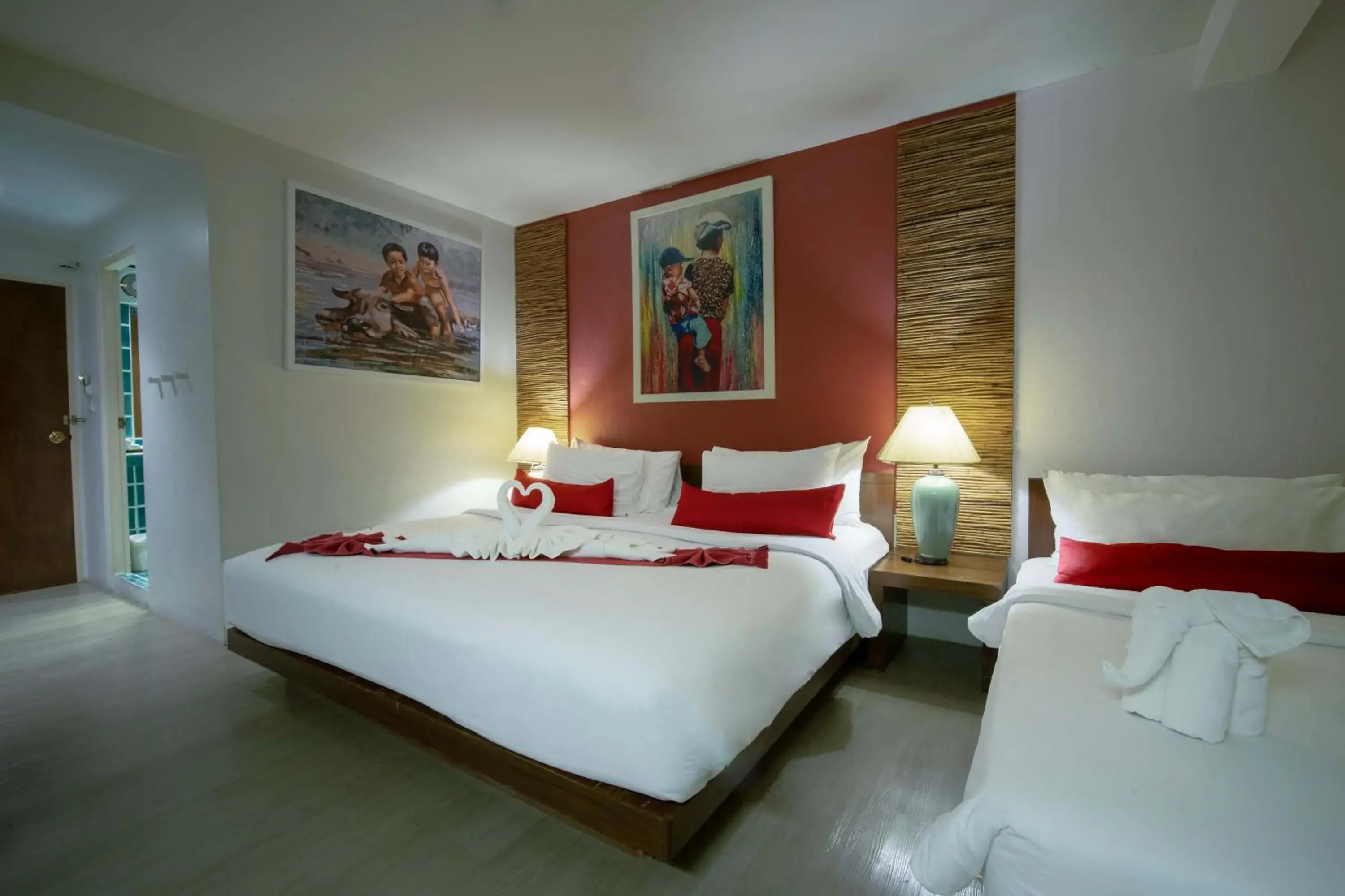 Bedroom, Bed in Villa Cha-Cha Banglumphu