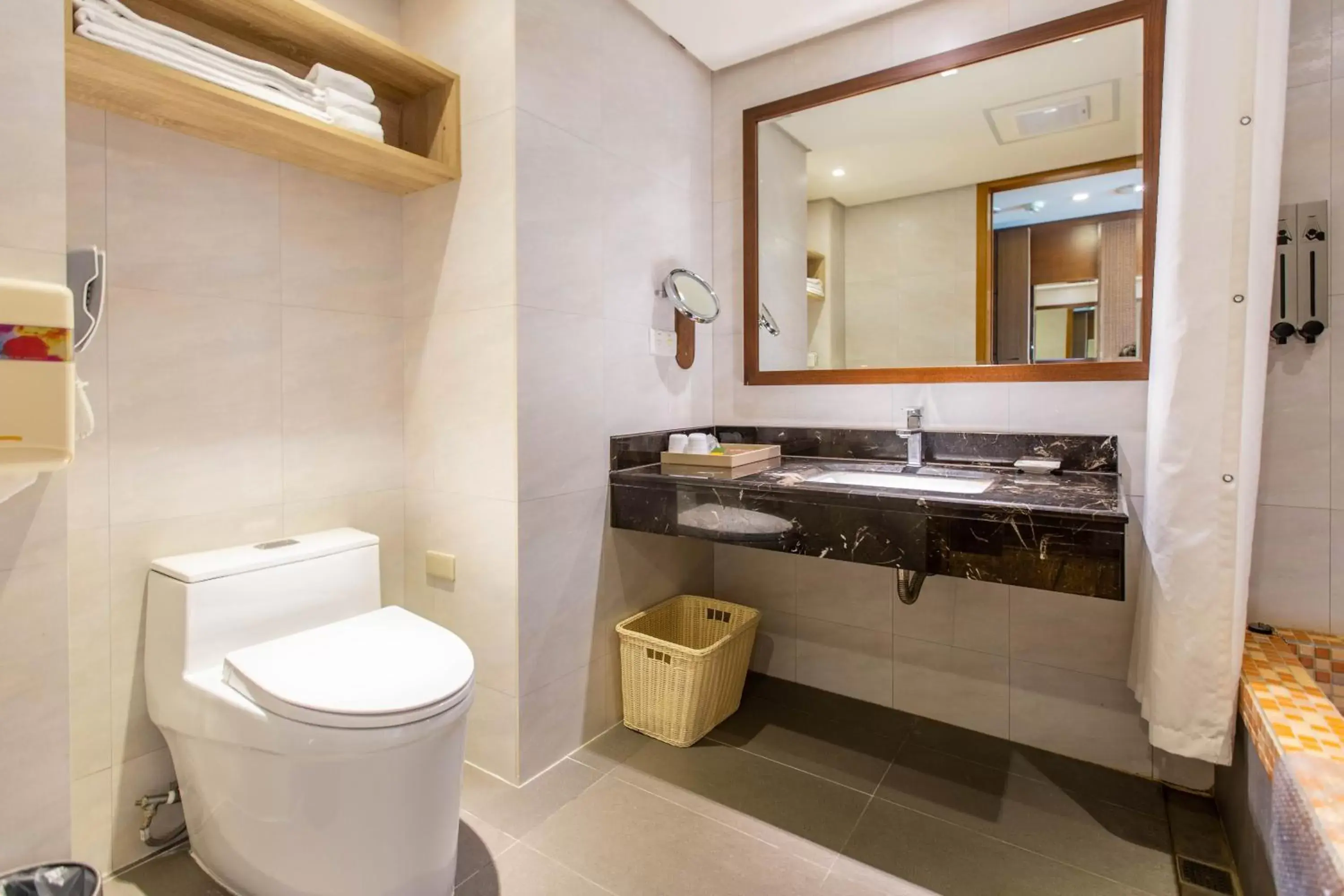 Toilet, Bathroom in Jia Hsin Garden Hotel