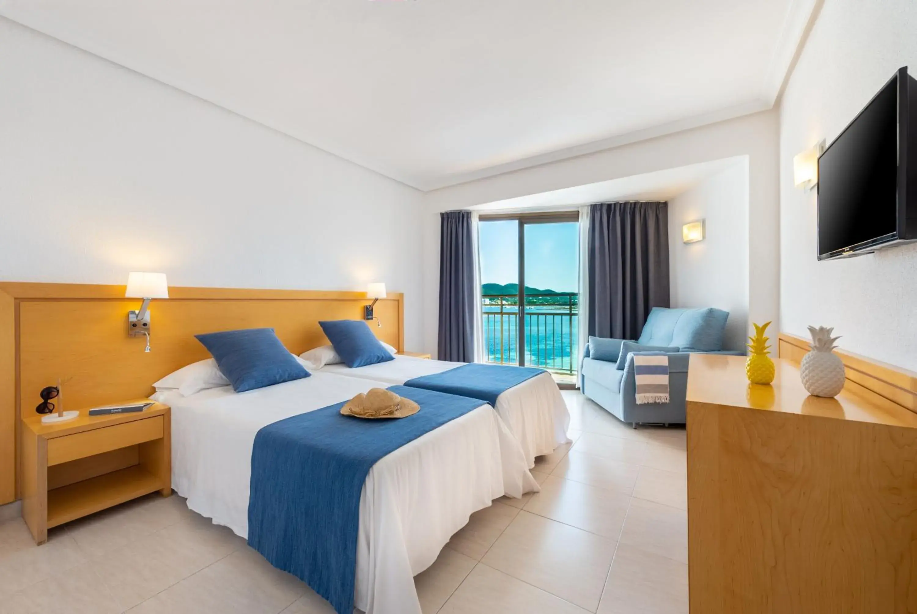 Bedroom, Bed in Hotel Vibra San Remo Bedroom, Bed in Hotel Vibra San Remo