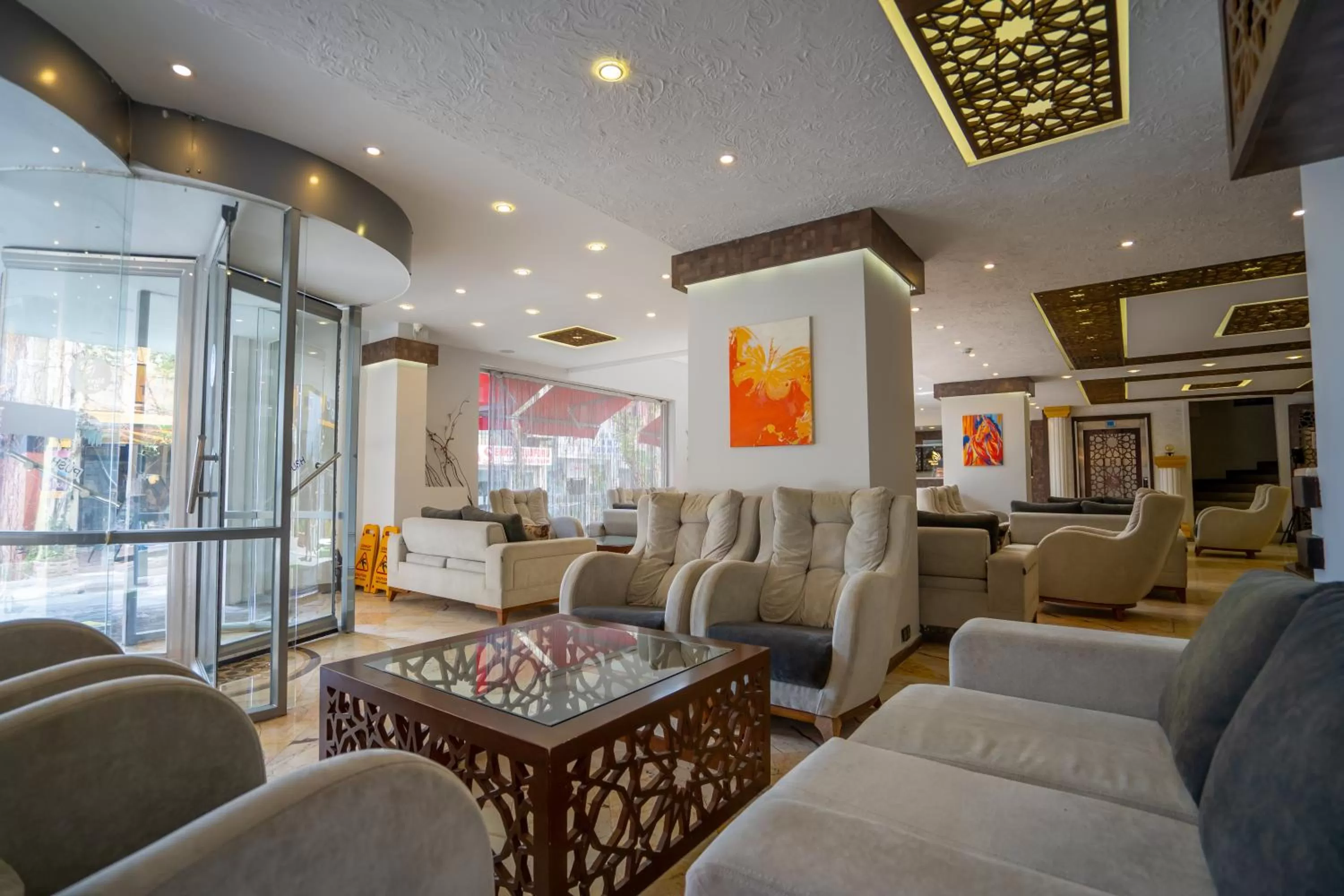 Lobby or reception in Mevre Hotel