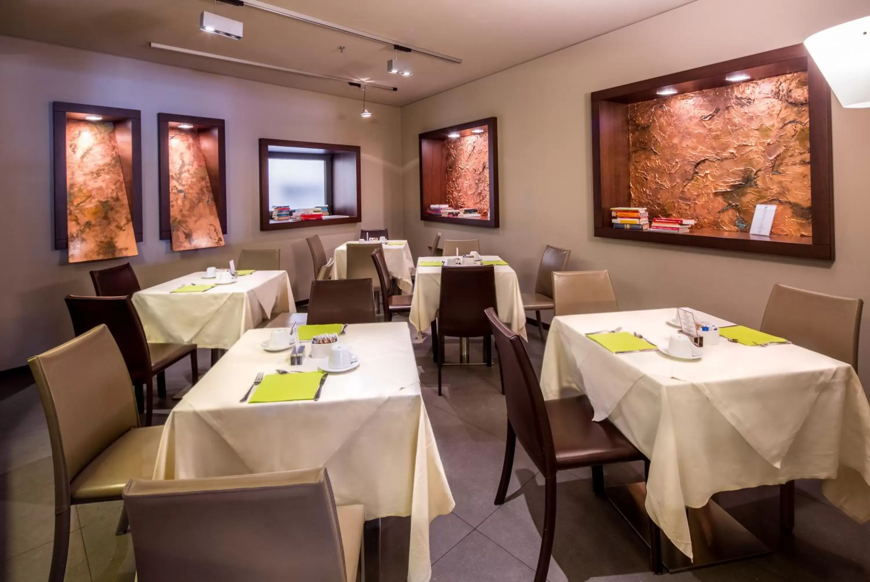 Lounge or bar, Restaurant/Places to Eat in Best Western Hotel Metropoli