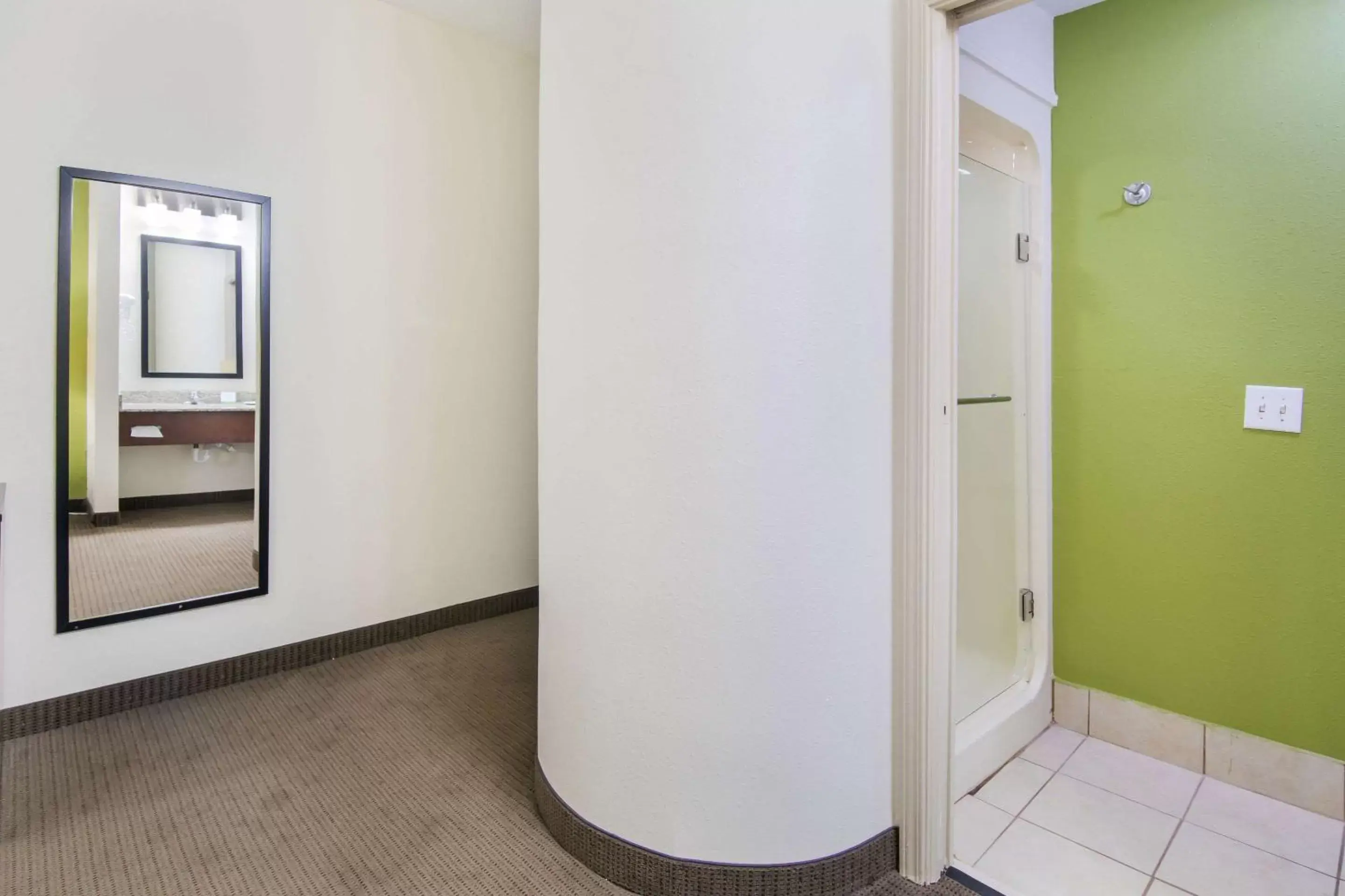 Bathroom in Sleep Inn near The Avenue