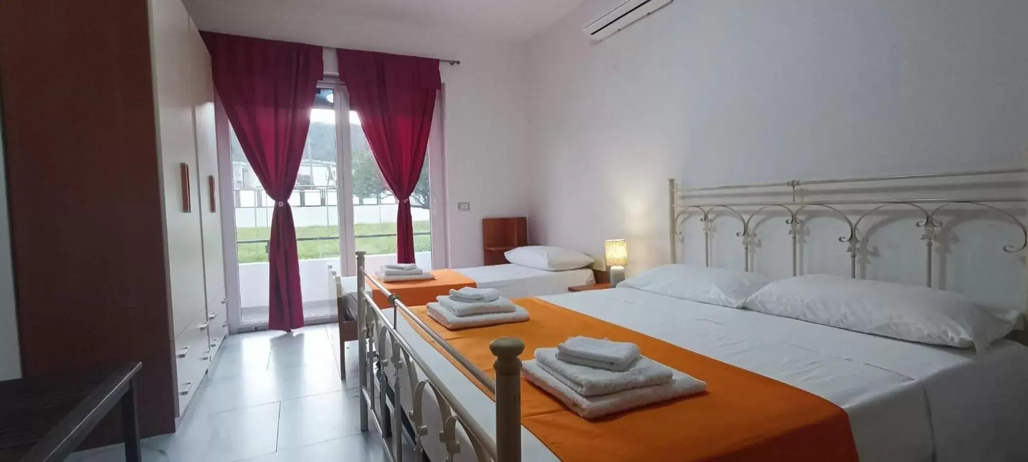 Executive Triple Room in Alepou Guest House