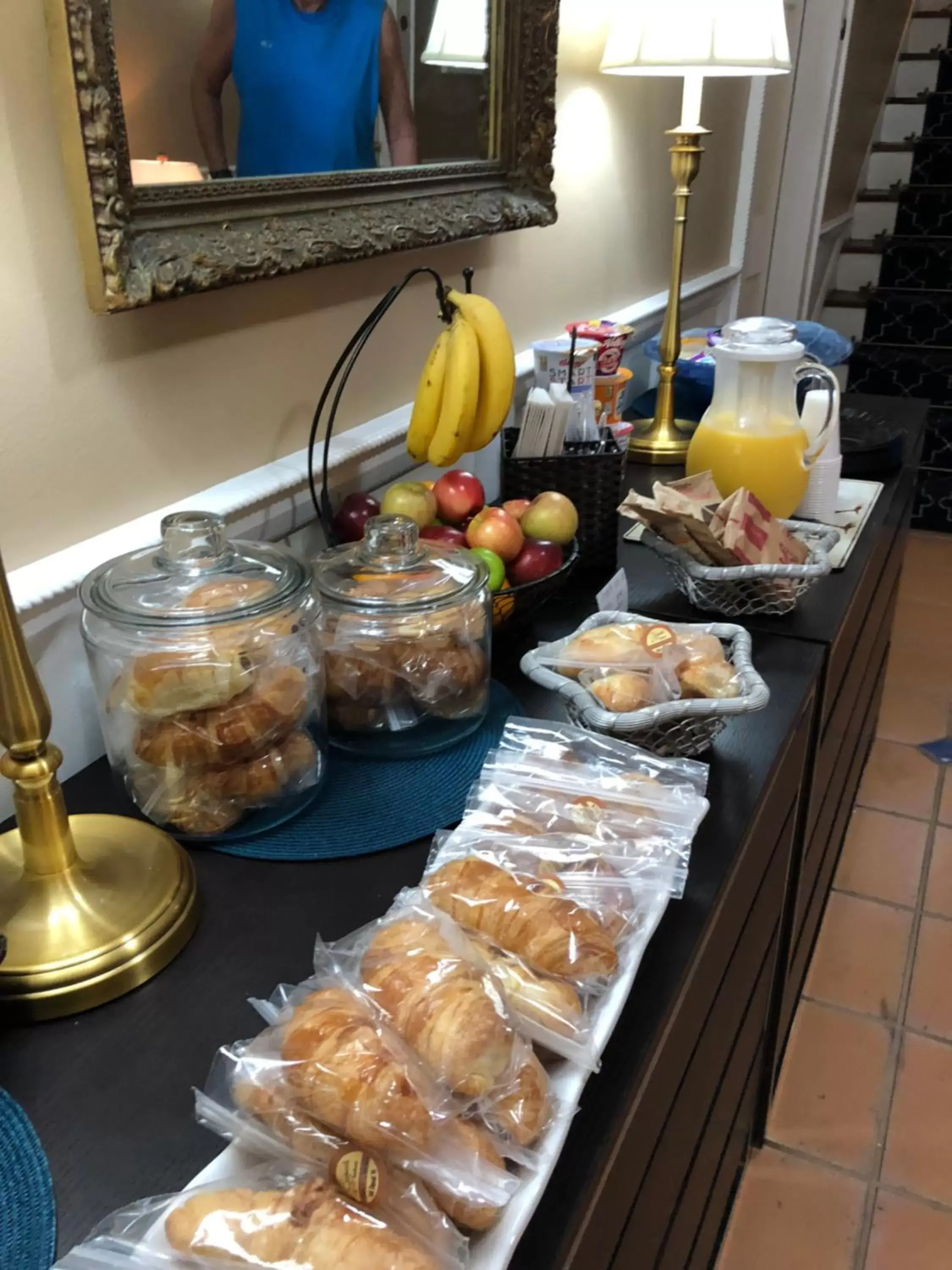 Continental breakfast, Food in L'Habitation Guesthouse- Adult Exclusive