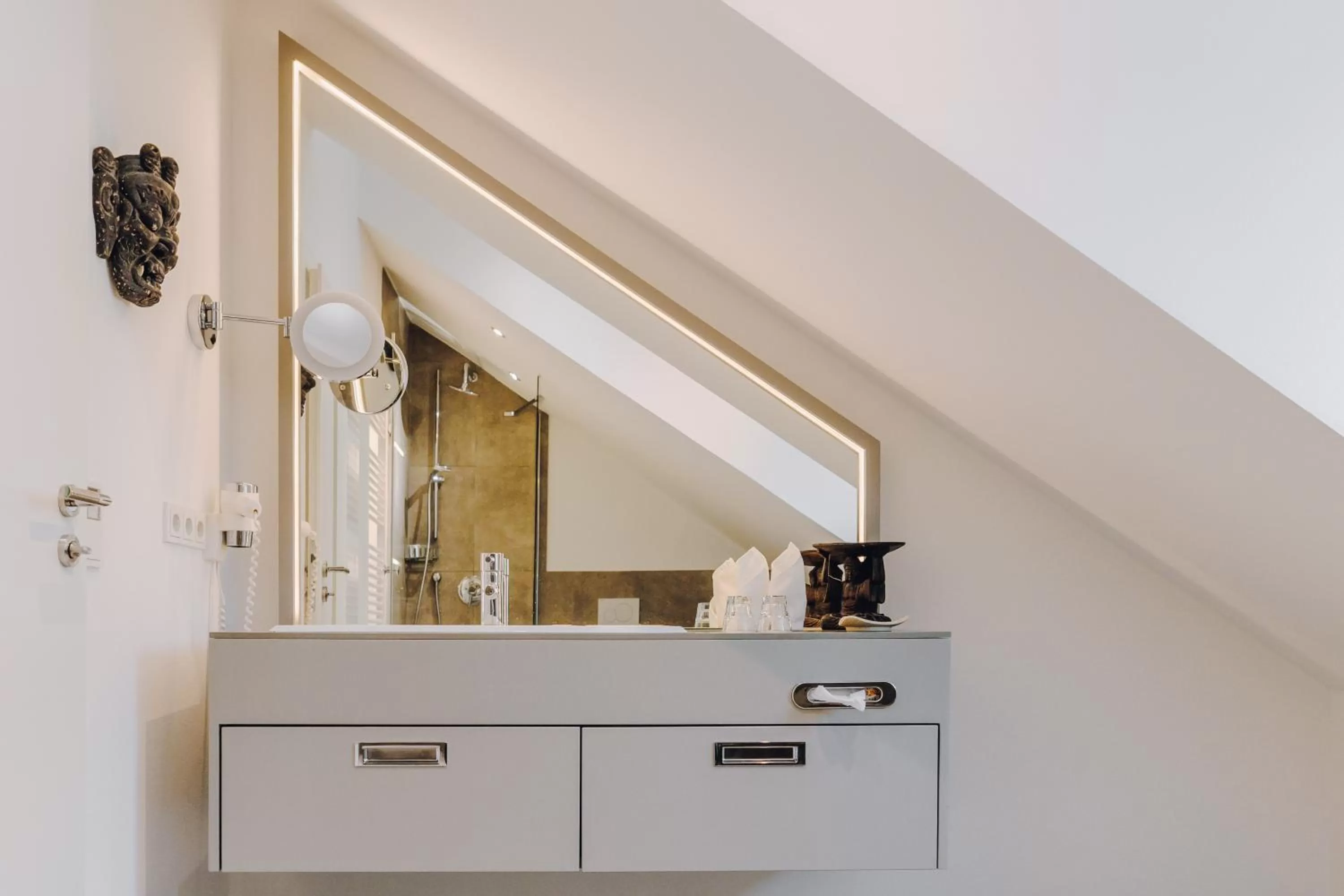 Little 7 - Boutique Hotel