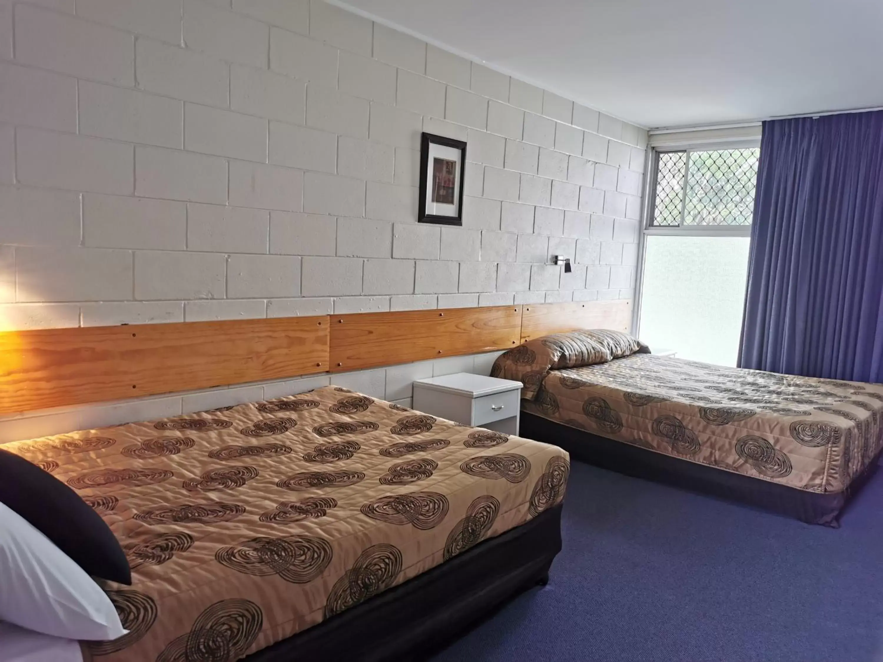 Quadruple Room in Central Motel Ipswich Quadruple Room in Central Motel Ipswich