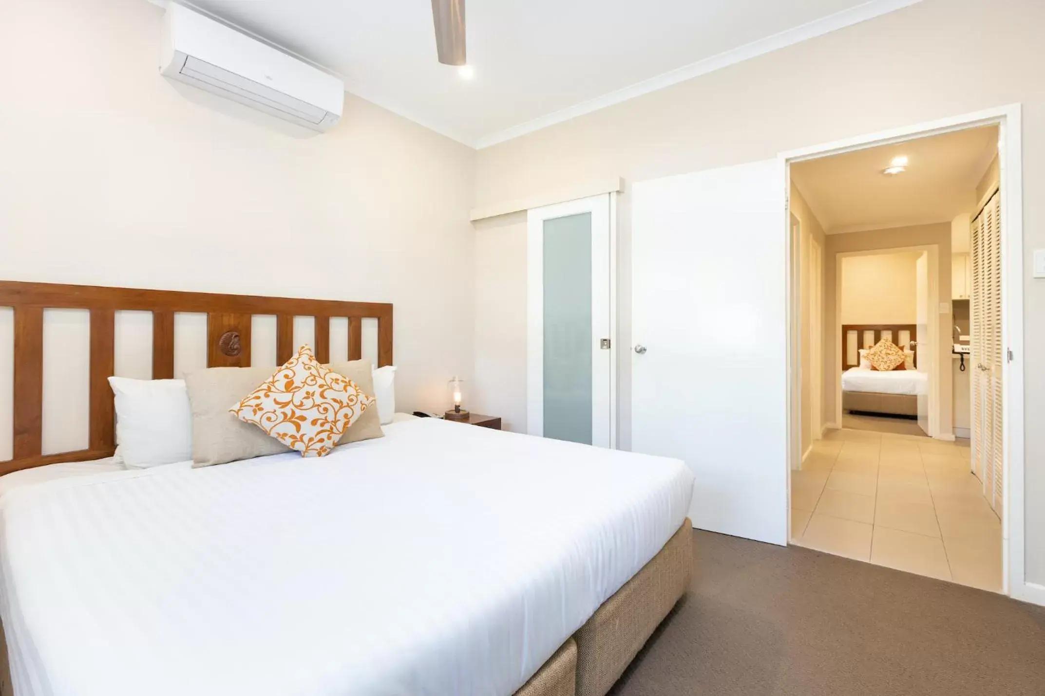 Bedroom, Bed in Seashells Broome Bedroom, Bed in Seashells Broome