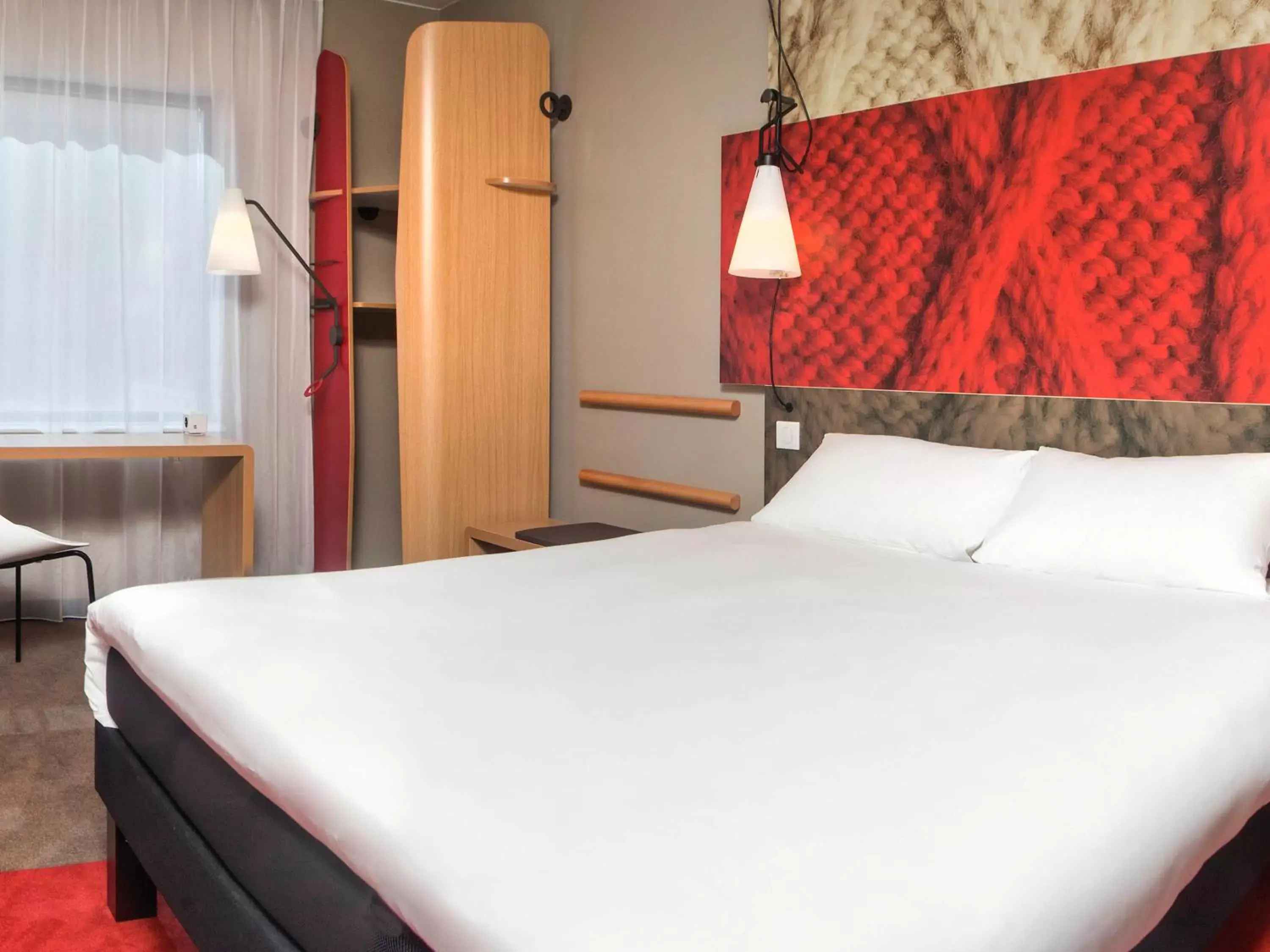 Photo of the whole room, Bed in Ibis Wroclaw Centrum