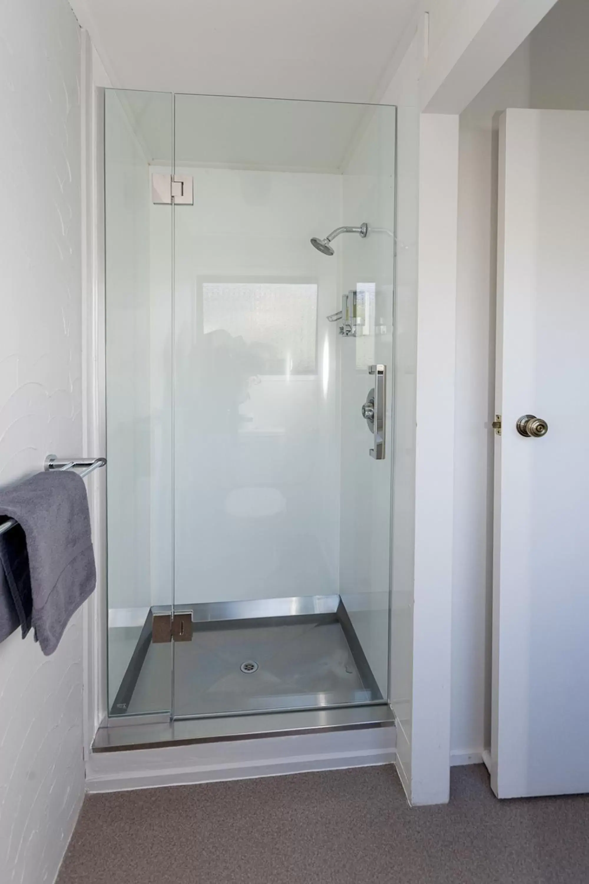 Bathroom in 16 Northgate Motor Lodge