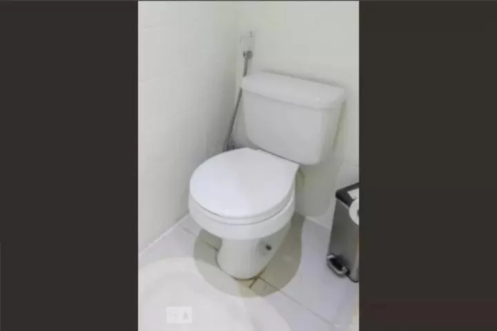 Bathroom in Flat no Itaim Bibi