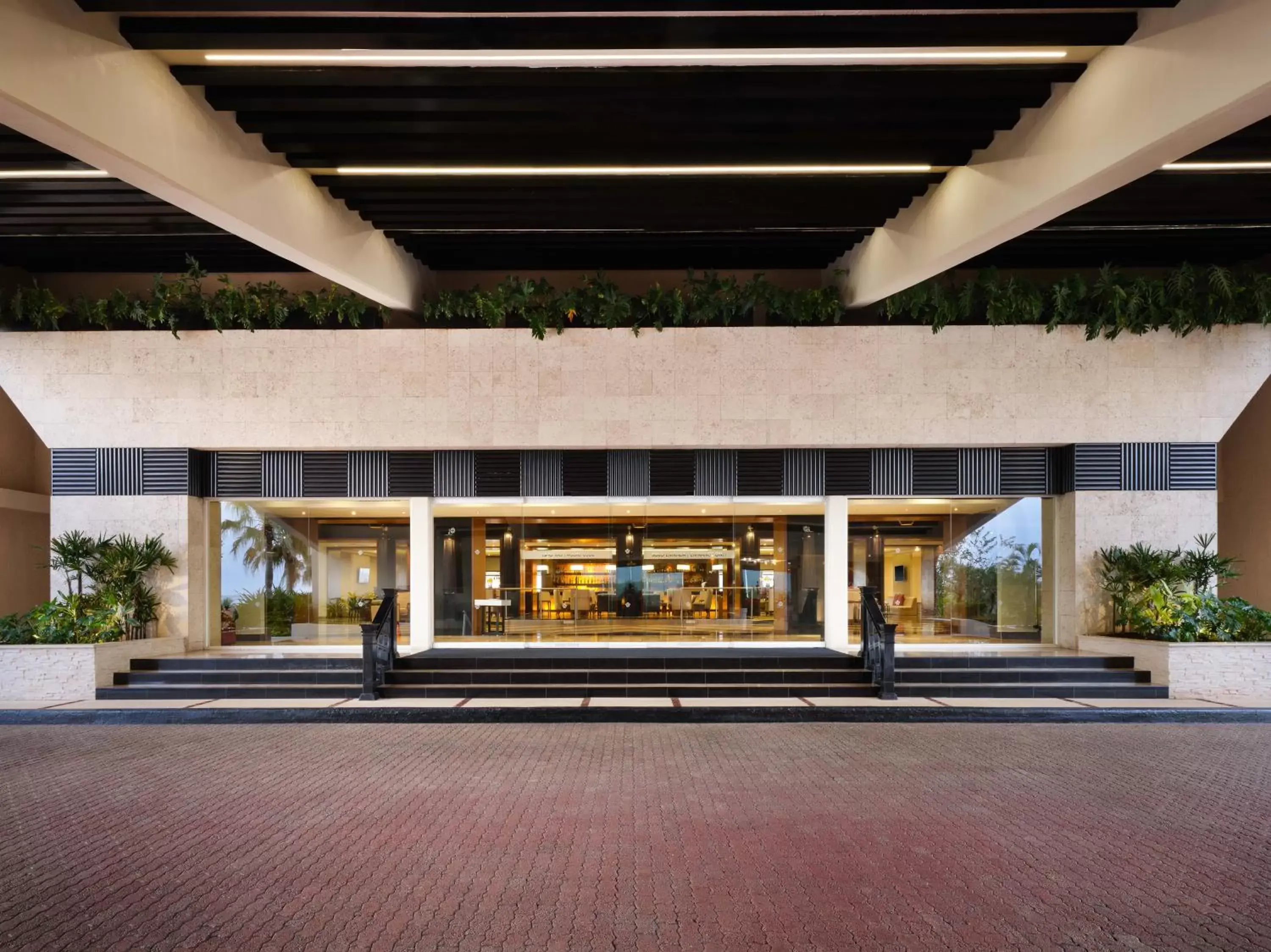 Lobby or reception in Wyndham Grand Cancun All Inclusive Resort & Villas