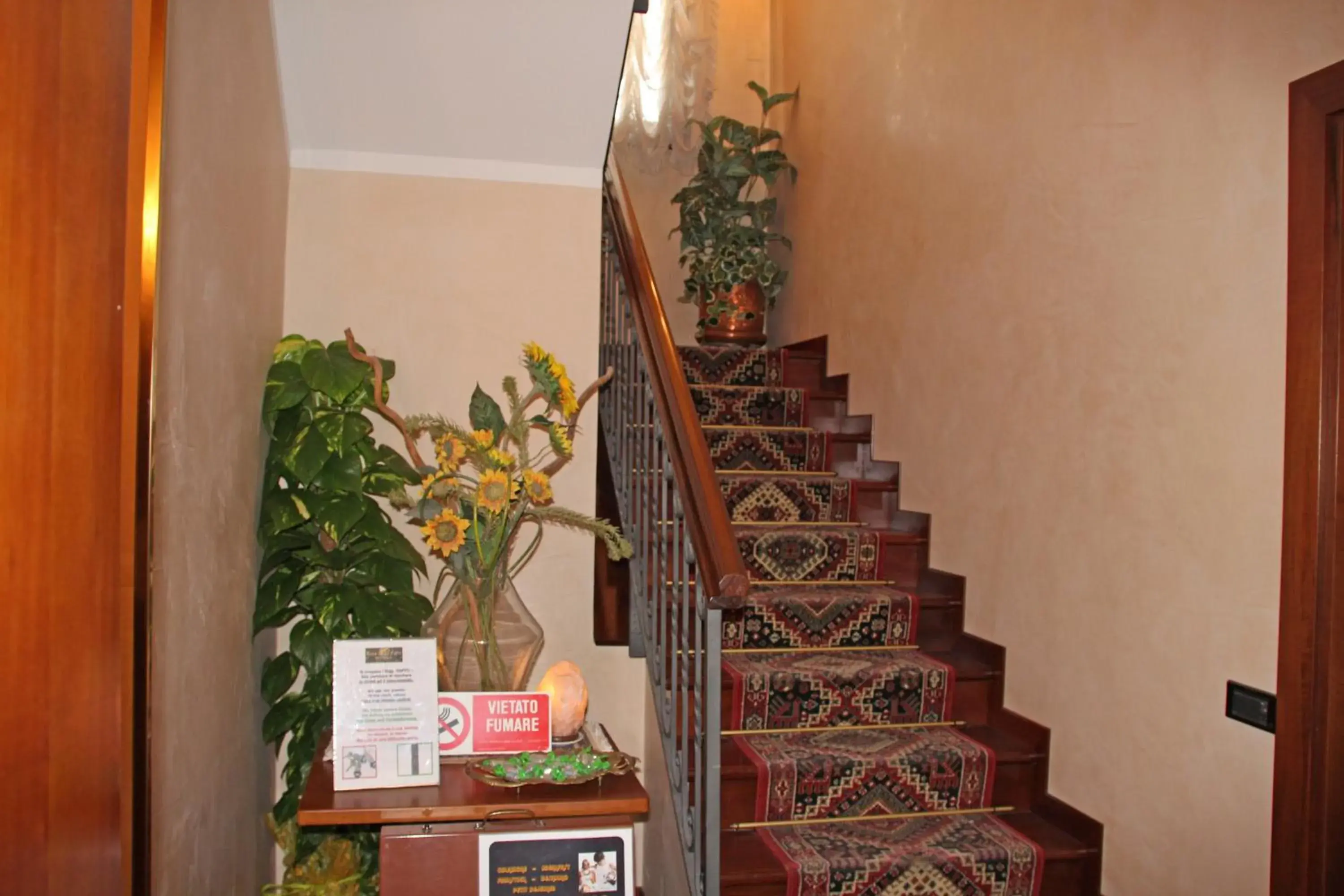 Decorative detail, Lobby/Reception in Park Hotel Villa Leon d'Oro