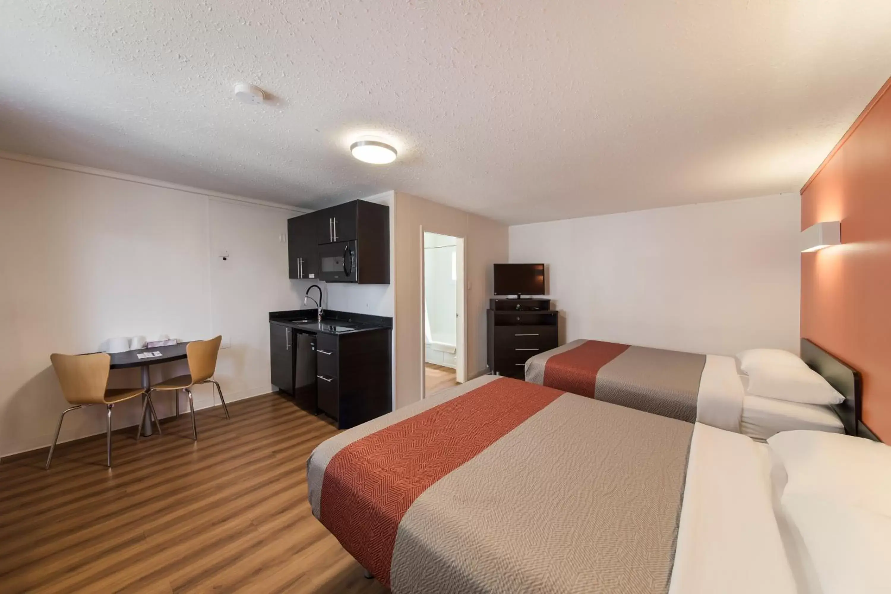 Photo of the whole room in Motel 6-Cranbrook, BC