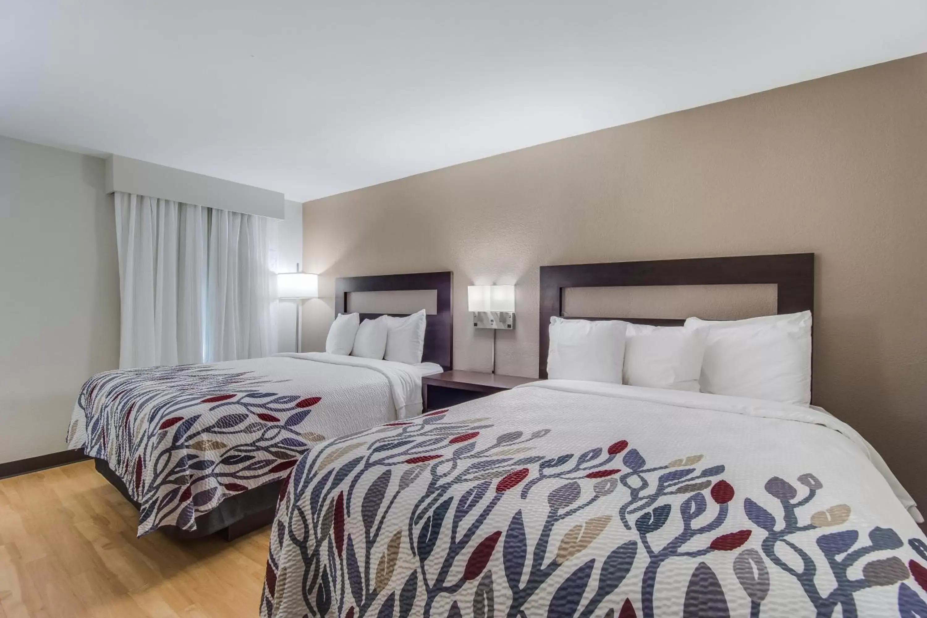 Deluxe Room with Two Queen Beds Non-Smoking in Red Roof Inn St George, SC Deluxe Room with Two Queen Beds Non-Smoking in Red Roof Inn St George, SC