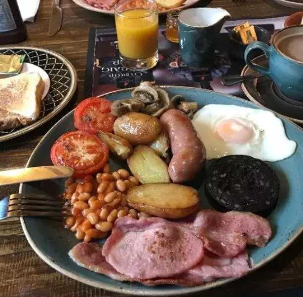 English/Irish breakfast in The Swan Inn