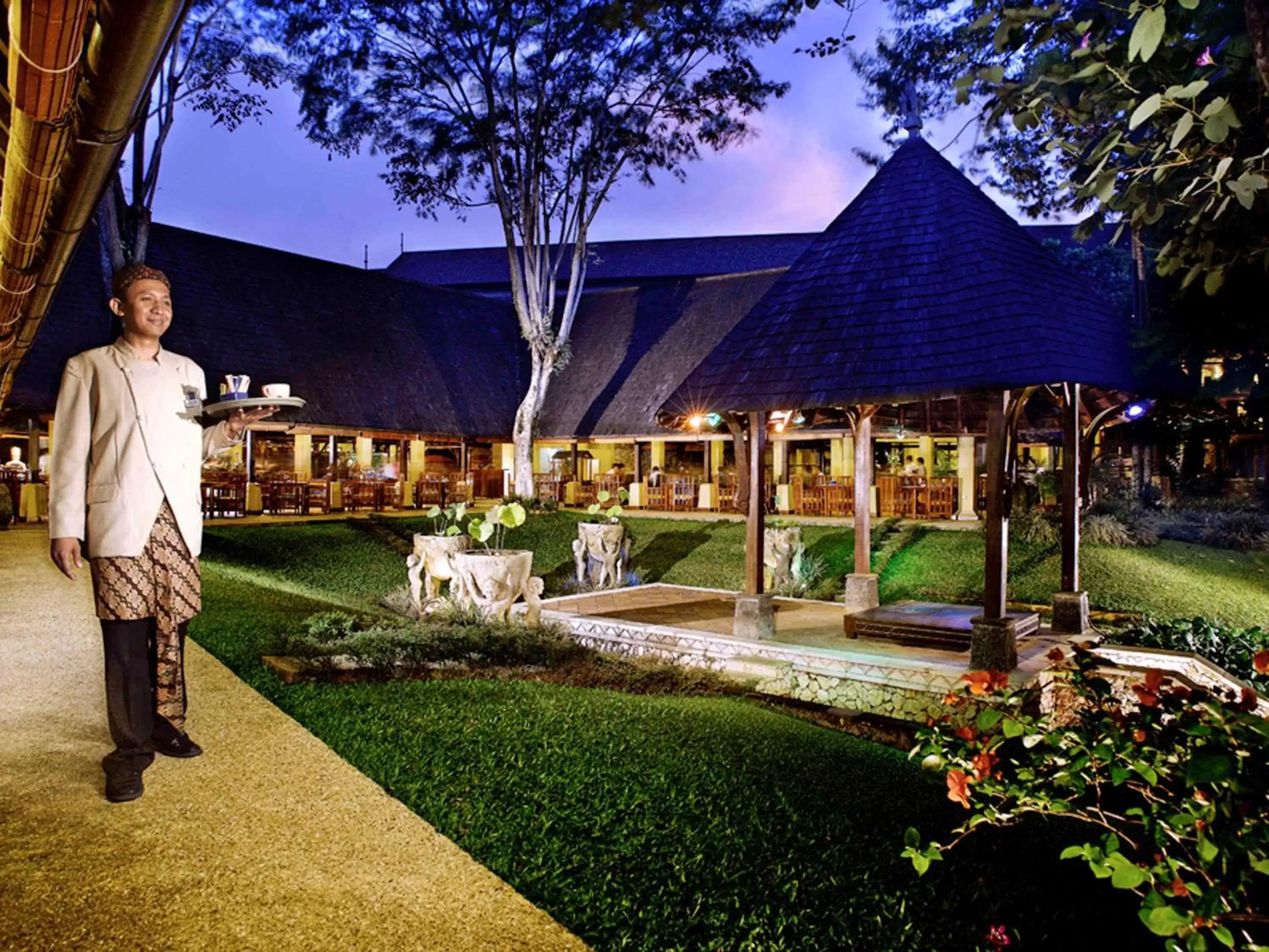 Restaurant/places to eat, Property Building in Novotel Bogor Golf Resort