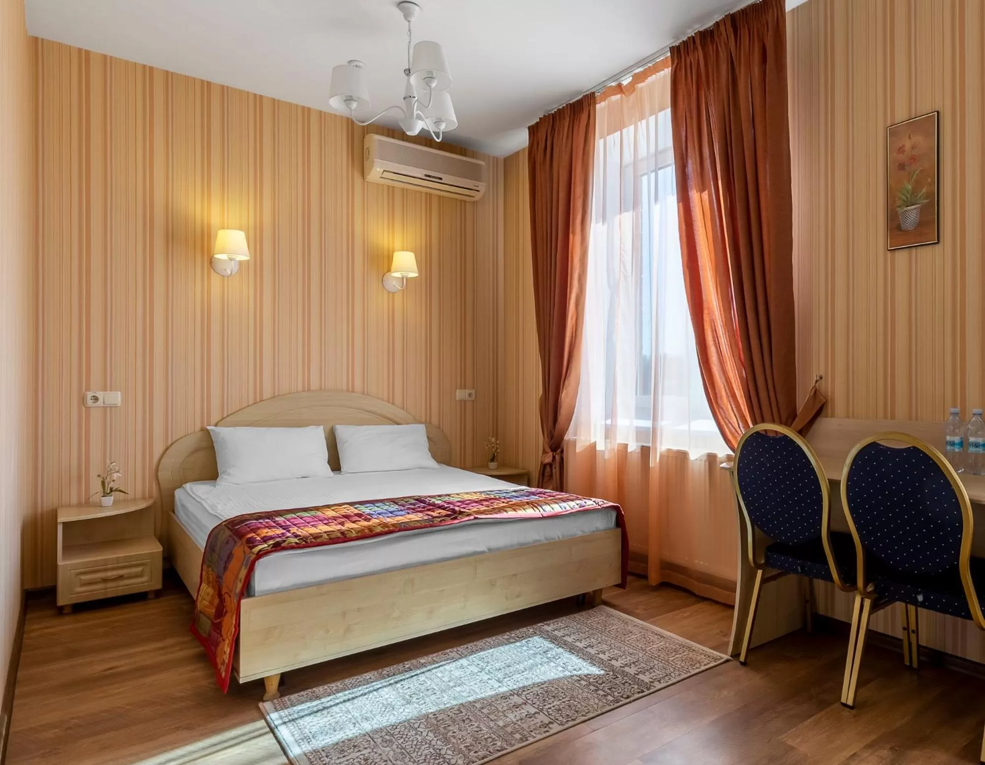 Photo of the whole room, Bed in Гостиница Siesta Киев