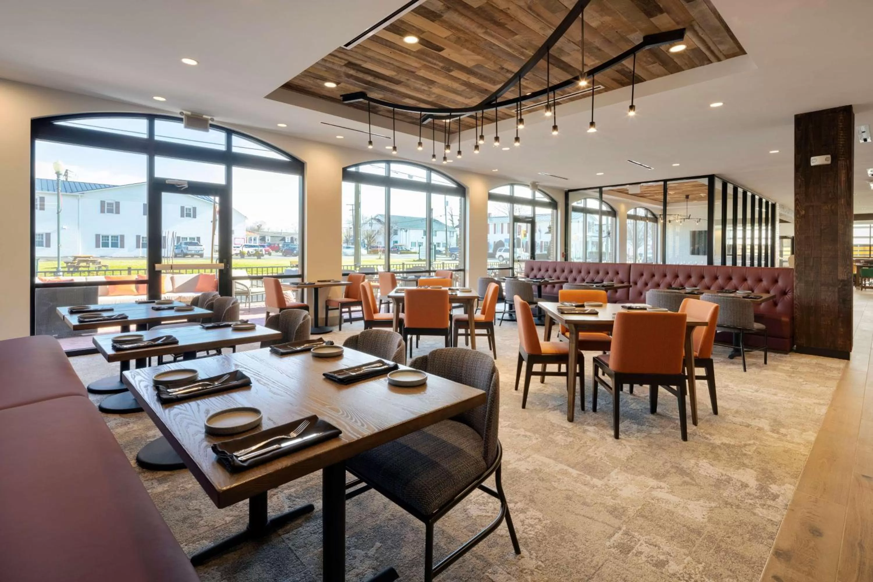 Restaurant/places to eat in Hilton Garden Inn Haymarket