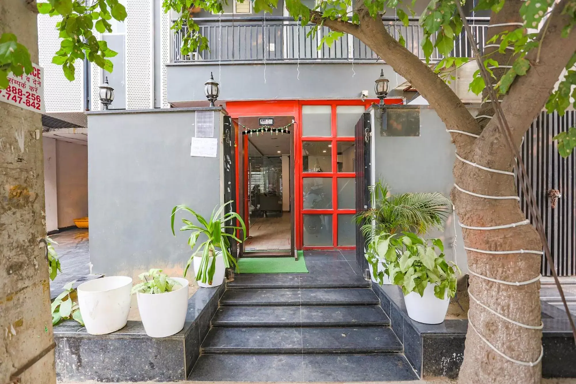 Property building in FabHotel Roseman Property building in FabHotel Roseman