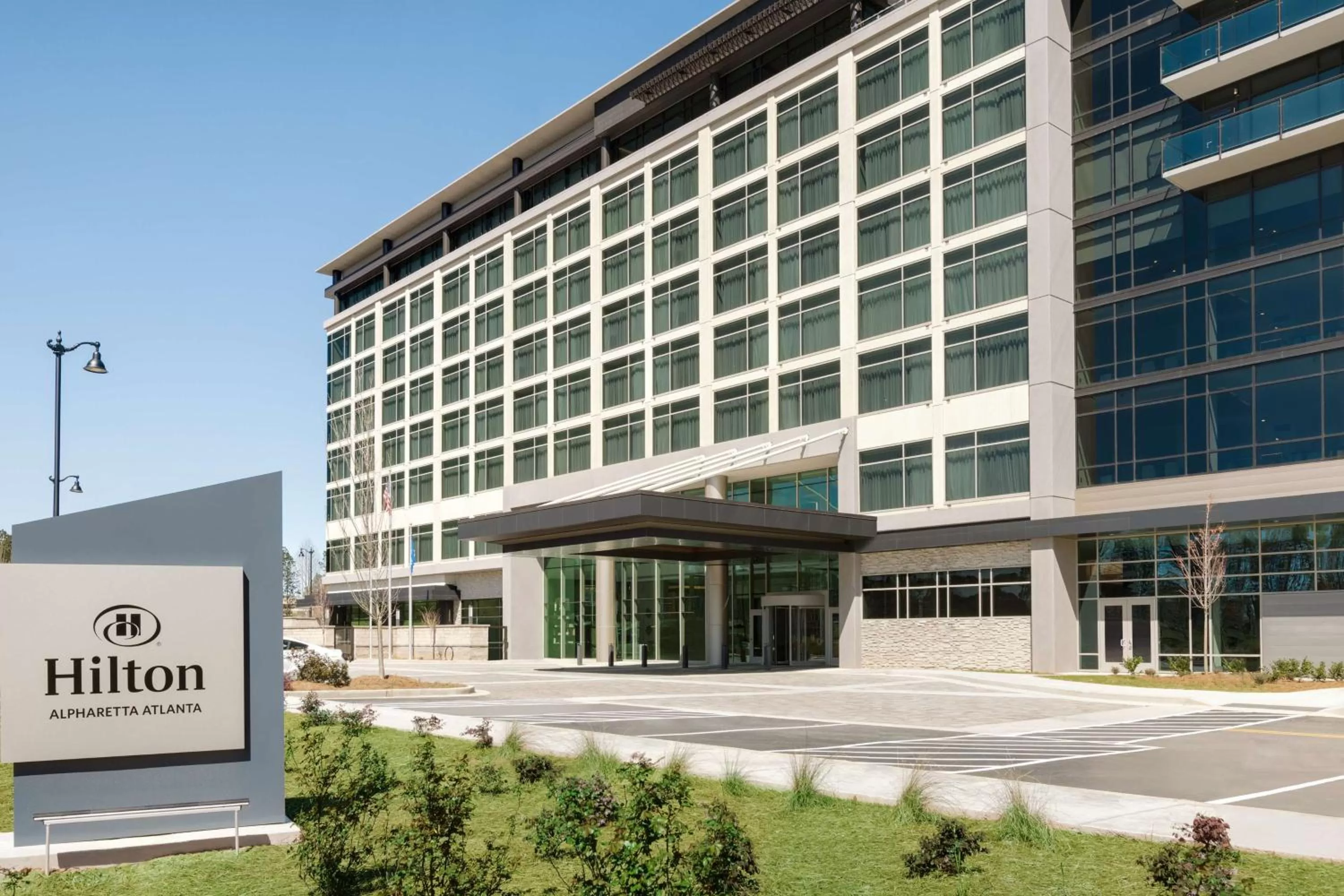 Property building in Hilton Alpharetta Atlanta