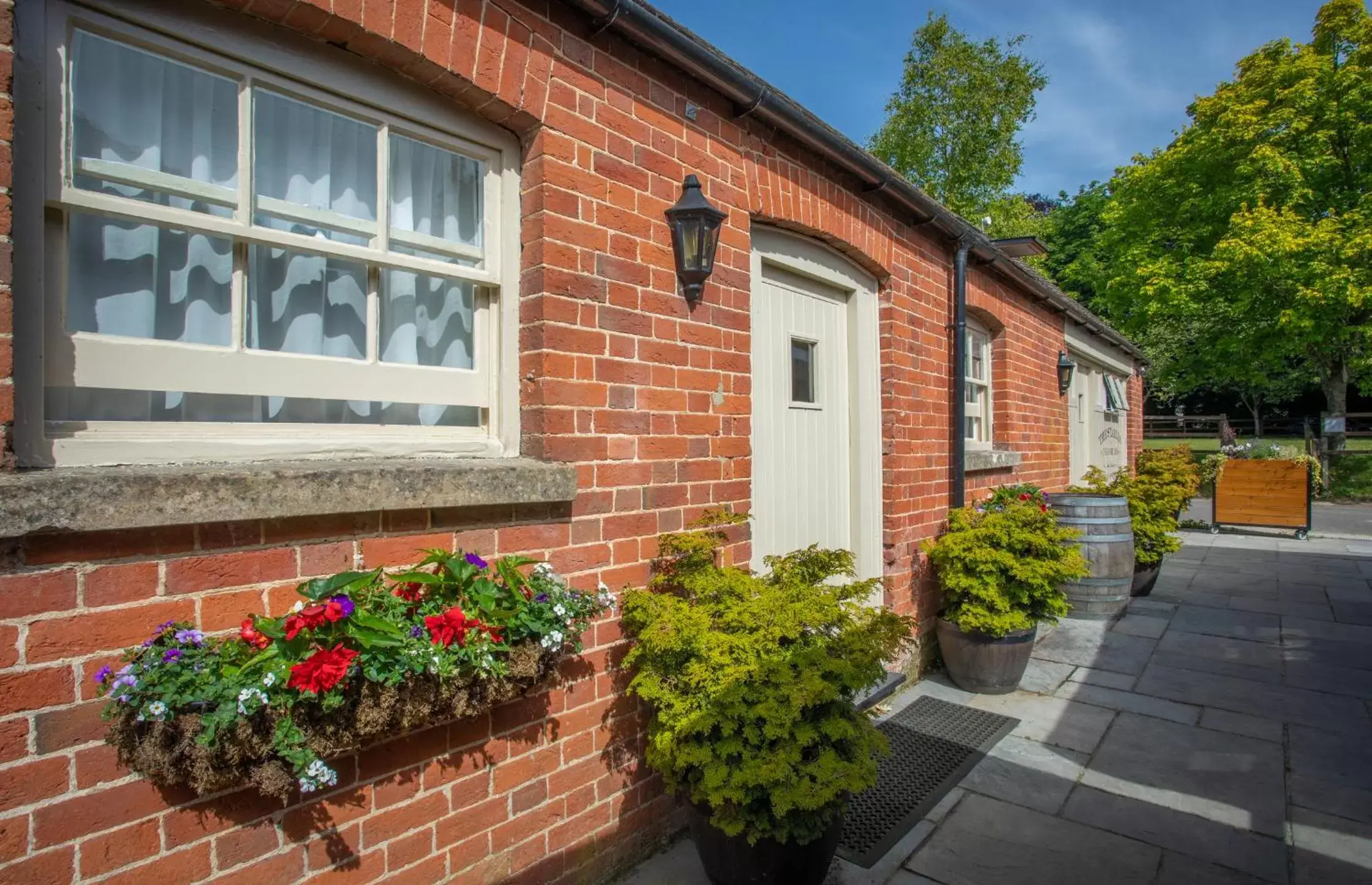 Property Building in The White Lion, Soberton