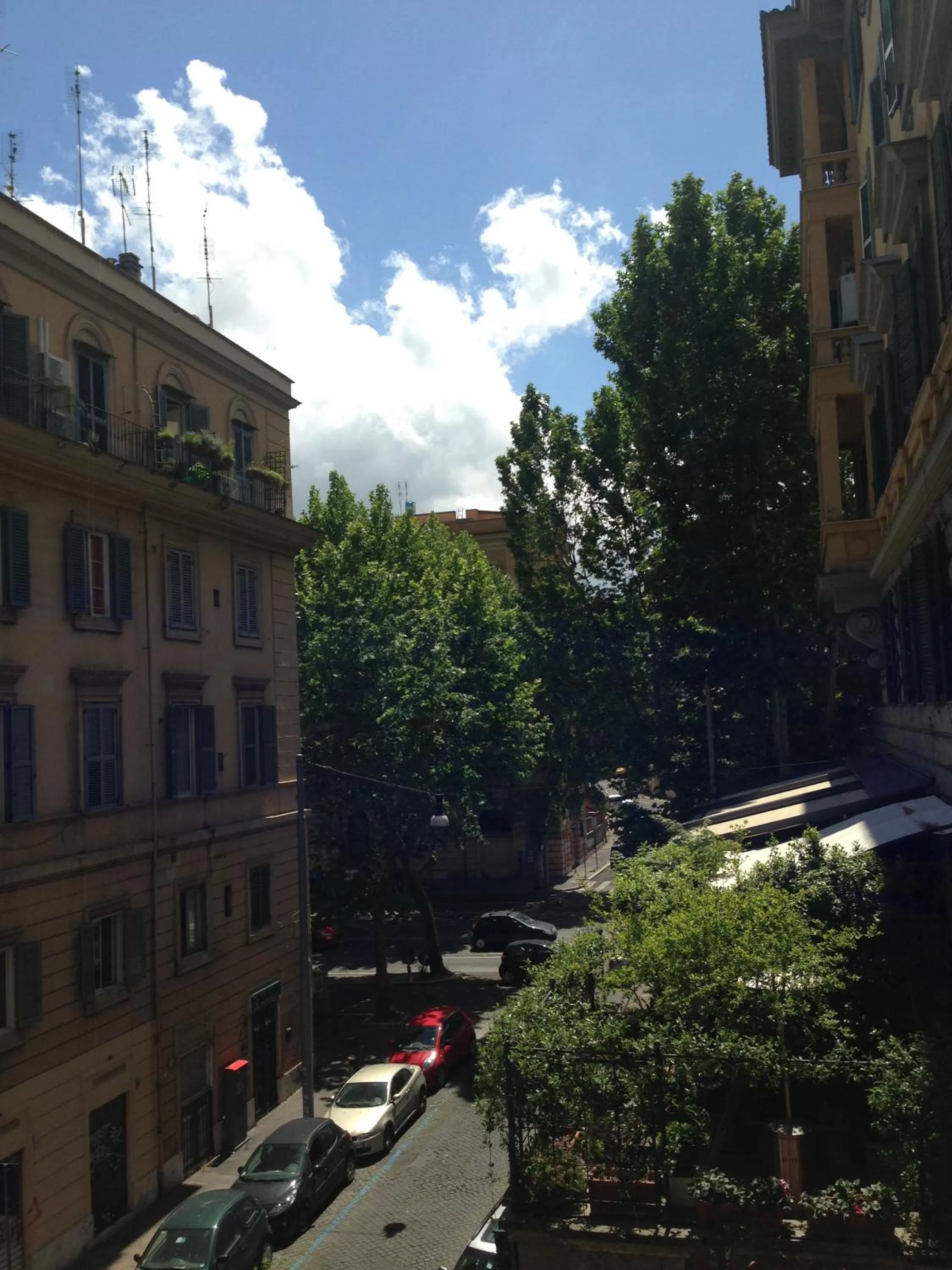 City view in La Breccia A Porta Pia