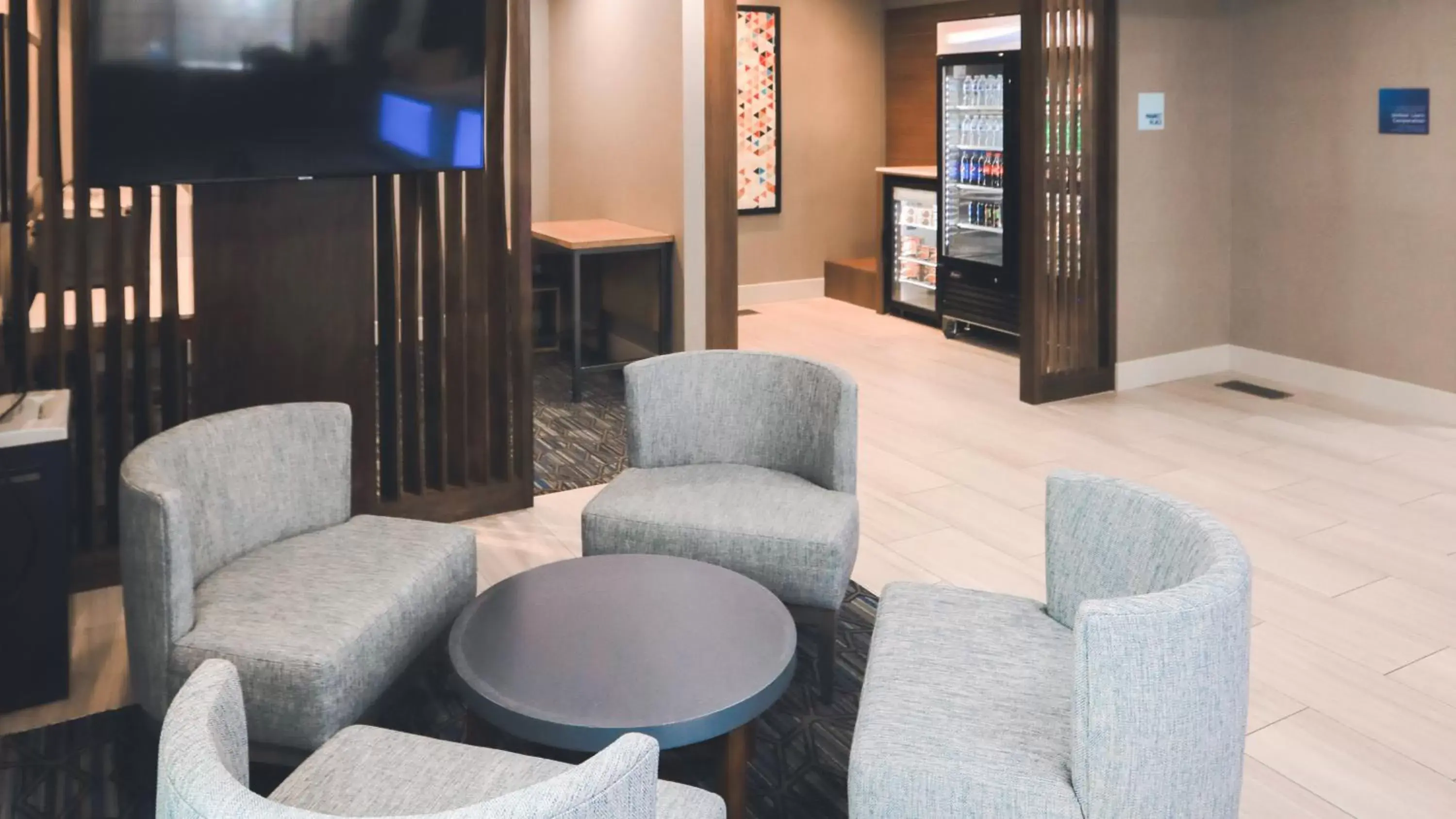 Property building, Seating Area in Holiday Inn Express Lompoc, an IHG Hotel