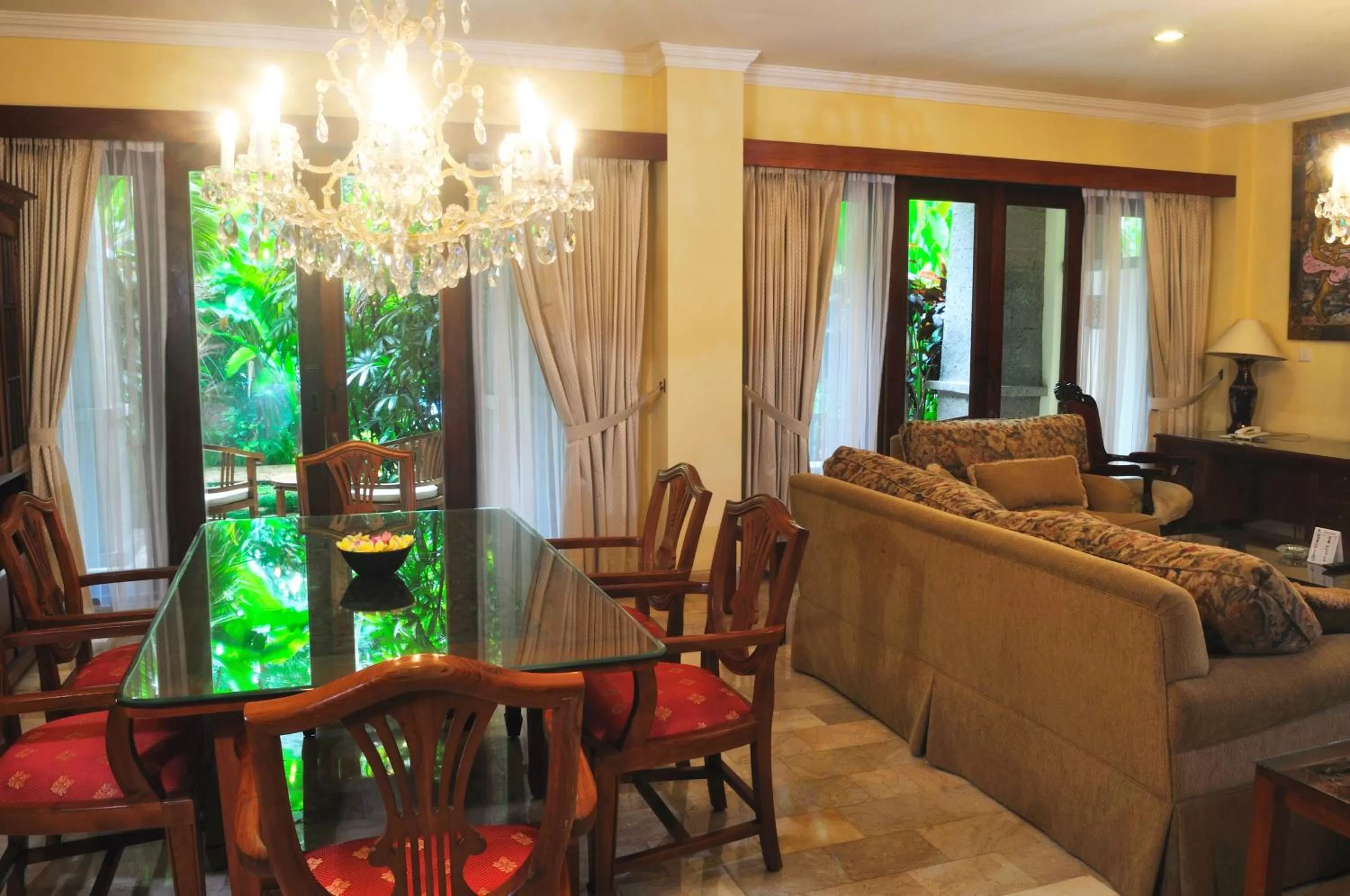 Living room in Hotel Kumala Pantai