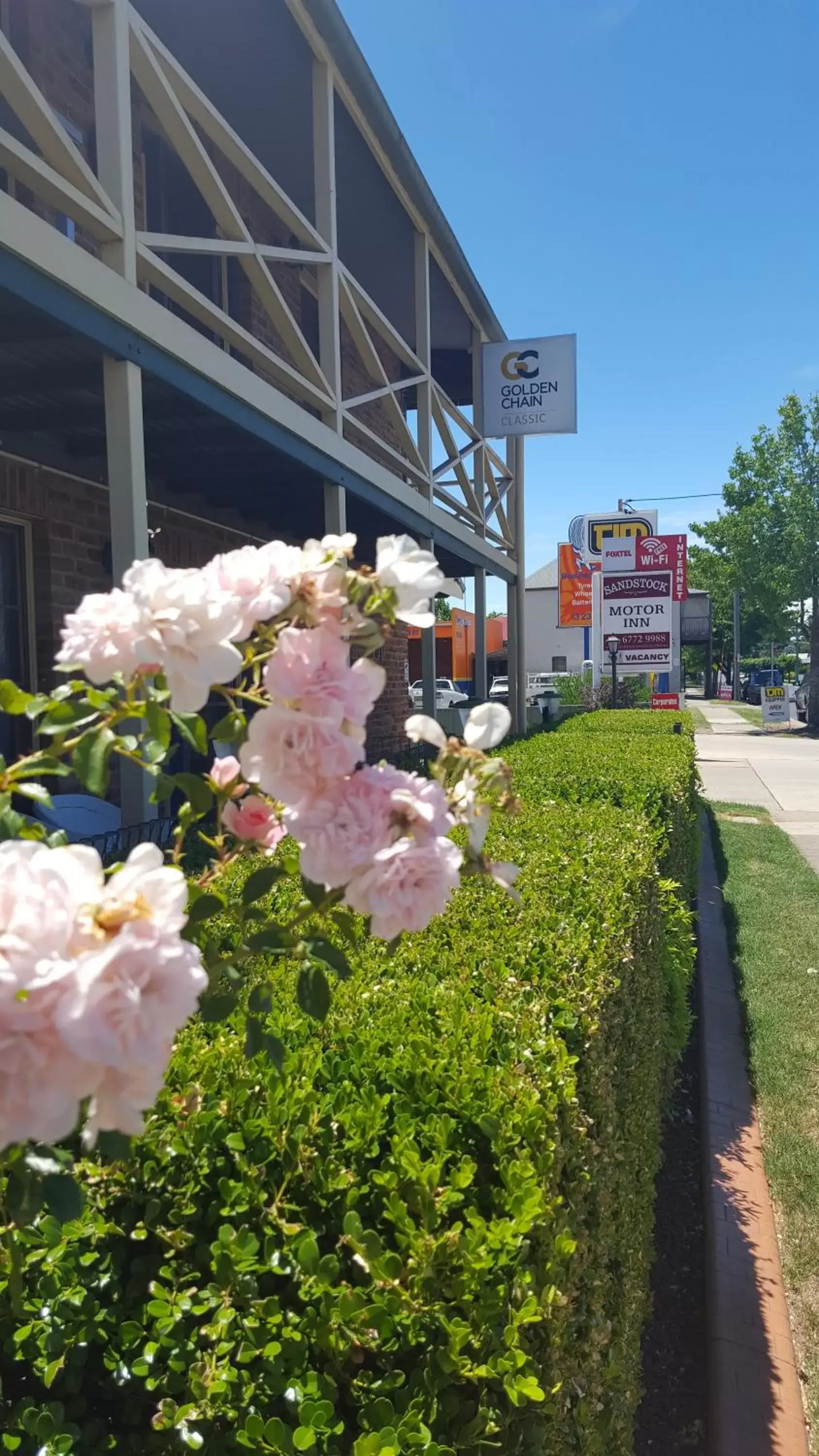 Facade/entrance in Sandstock Motor Inn Armidale