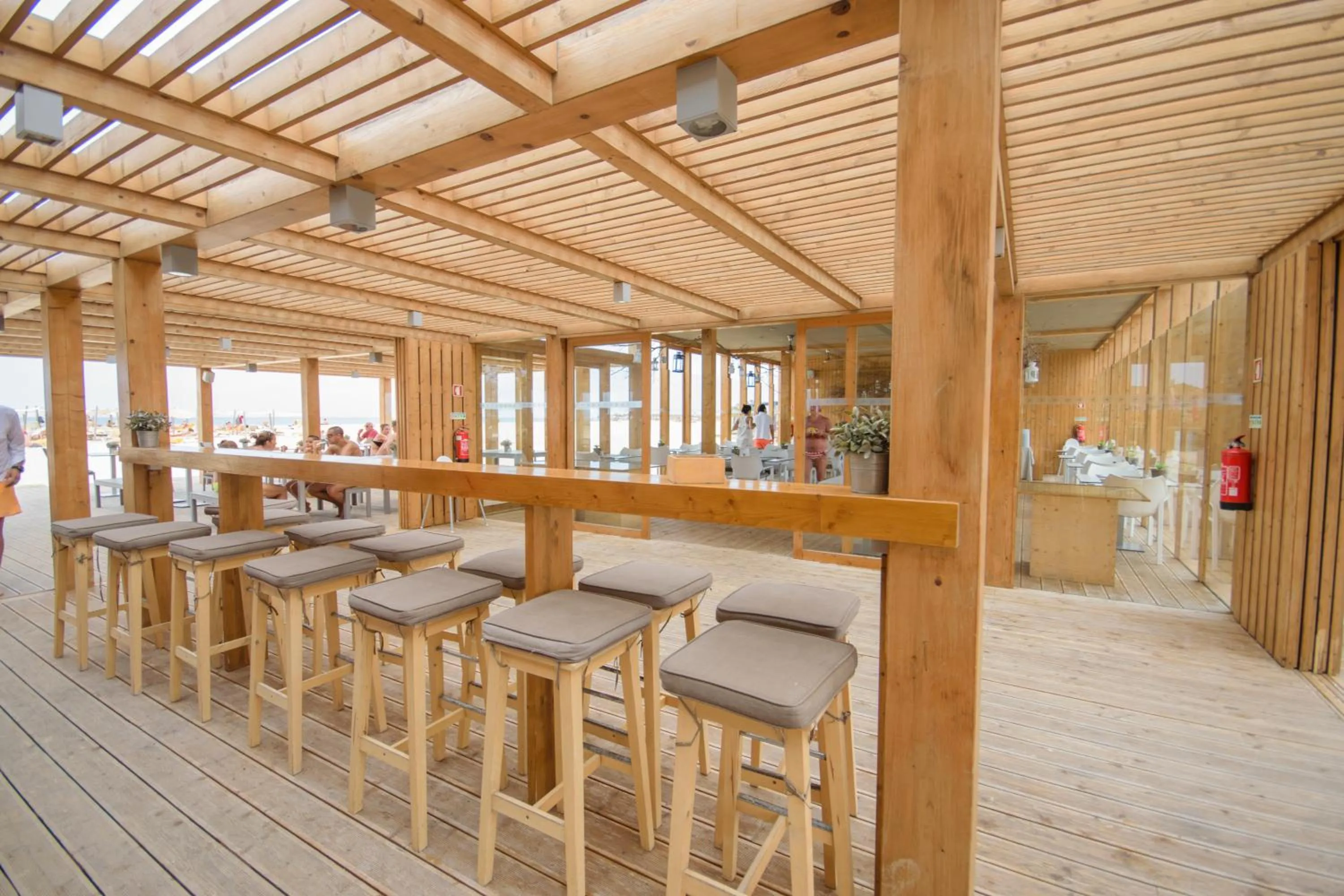 Restaurant/places to eat in Oasis Salinas Sea