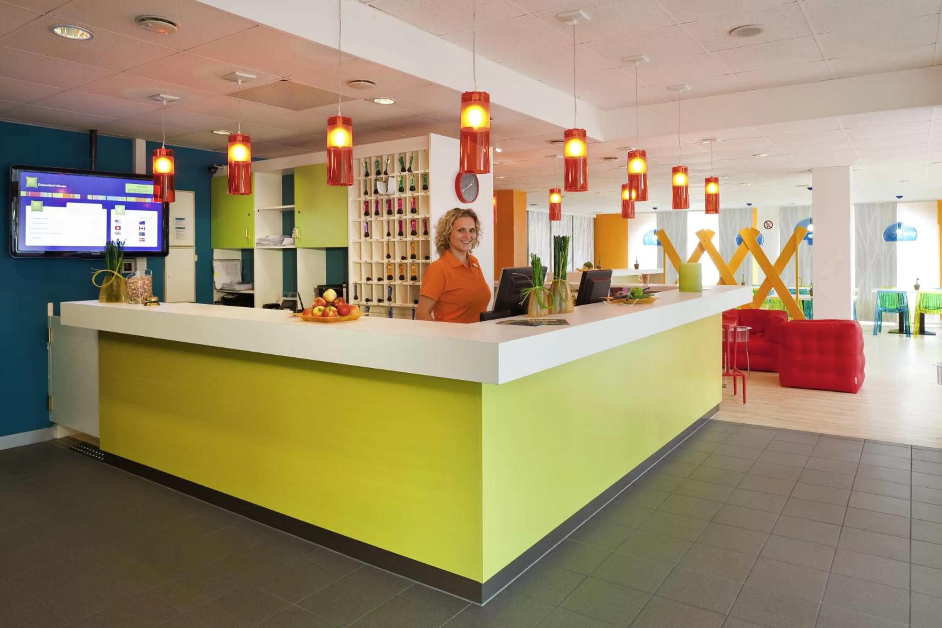 Lobby or reception in ibis Styles Duesseldorf-Neuss