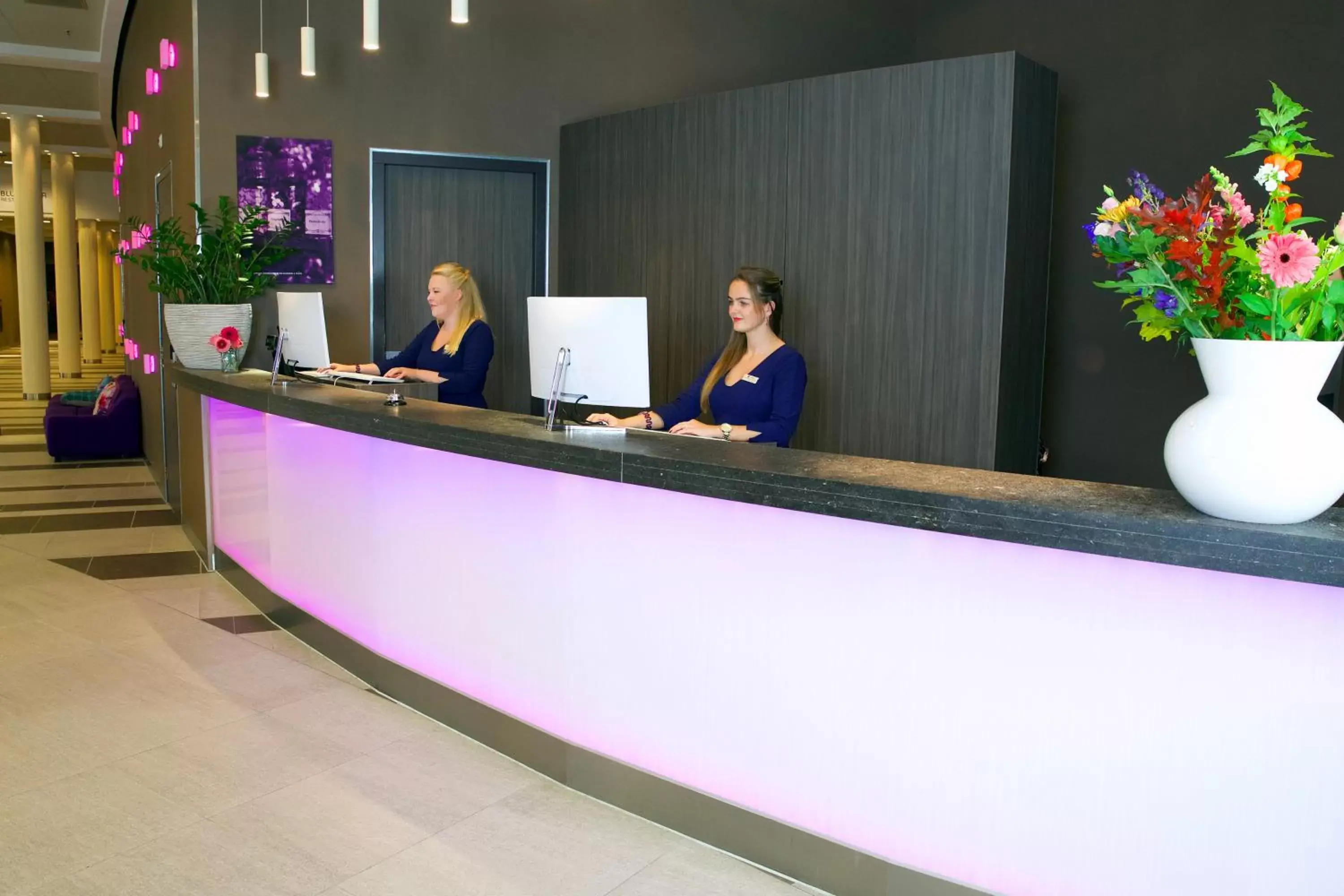 Lobby/Reception in Hotel Lumen Zwolle